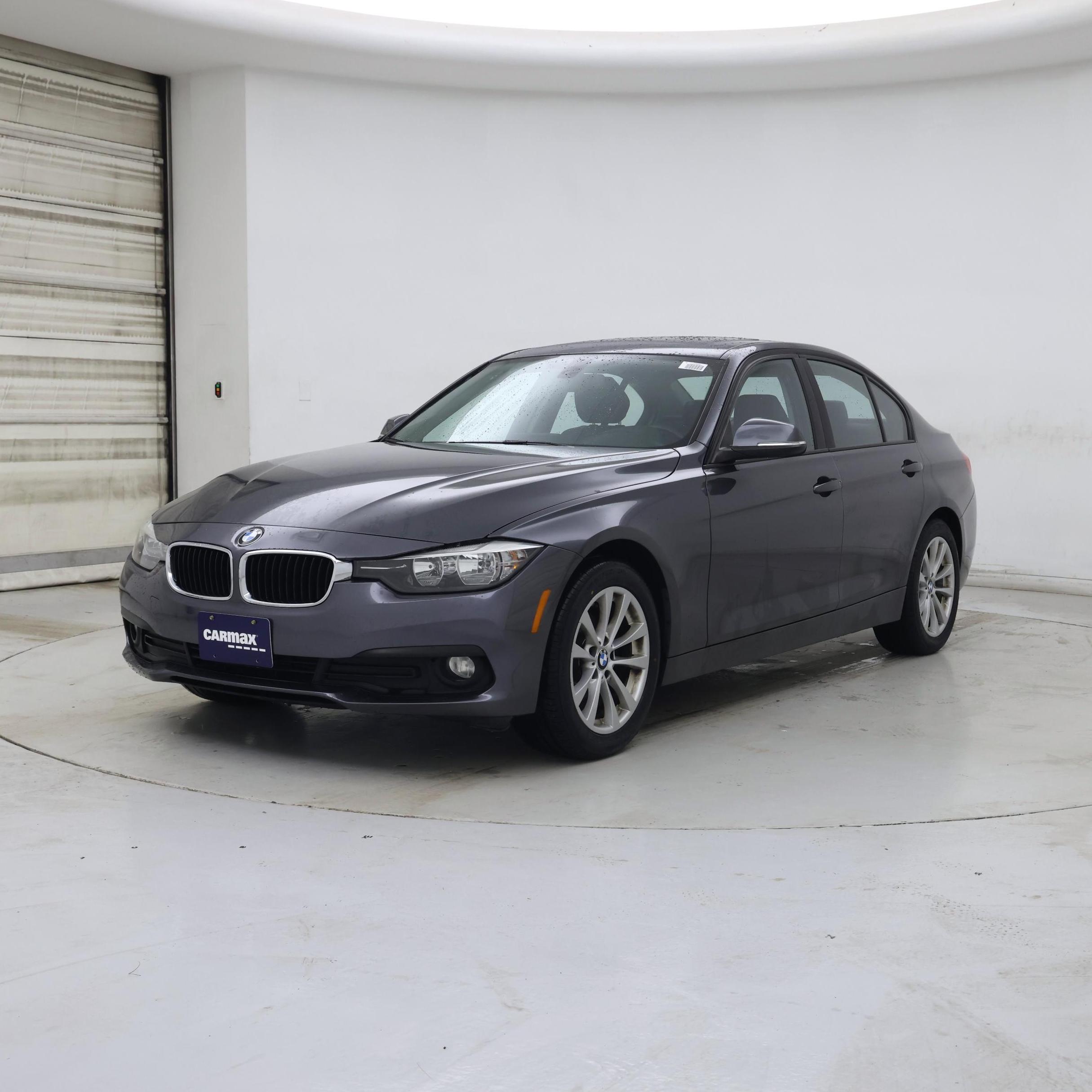 Thumbnail: 2017 BMW 3 Series - 4