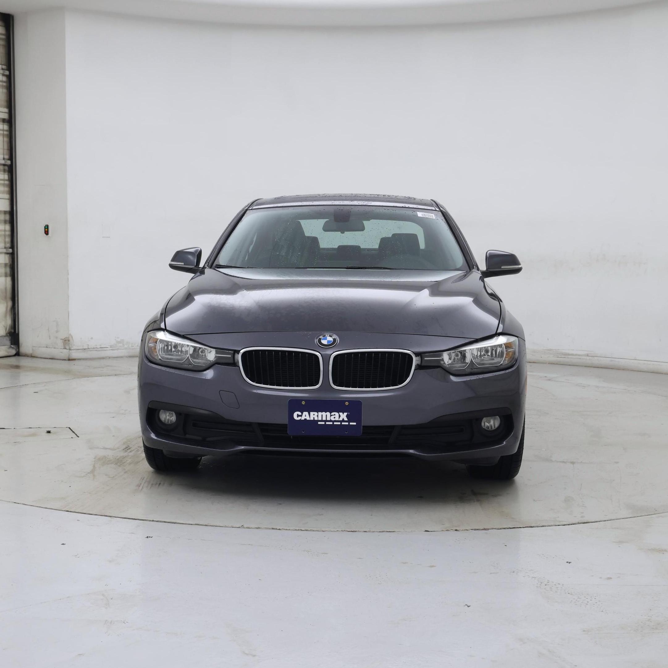 Thumbnail: 2017 BMW 3 Series - 5