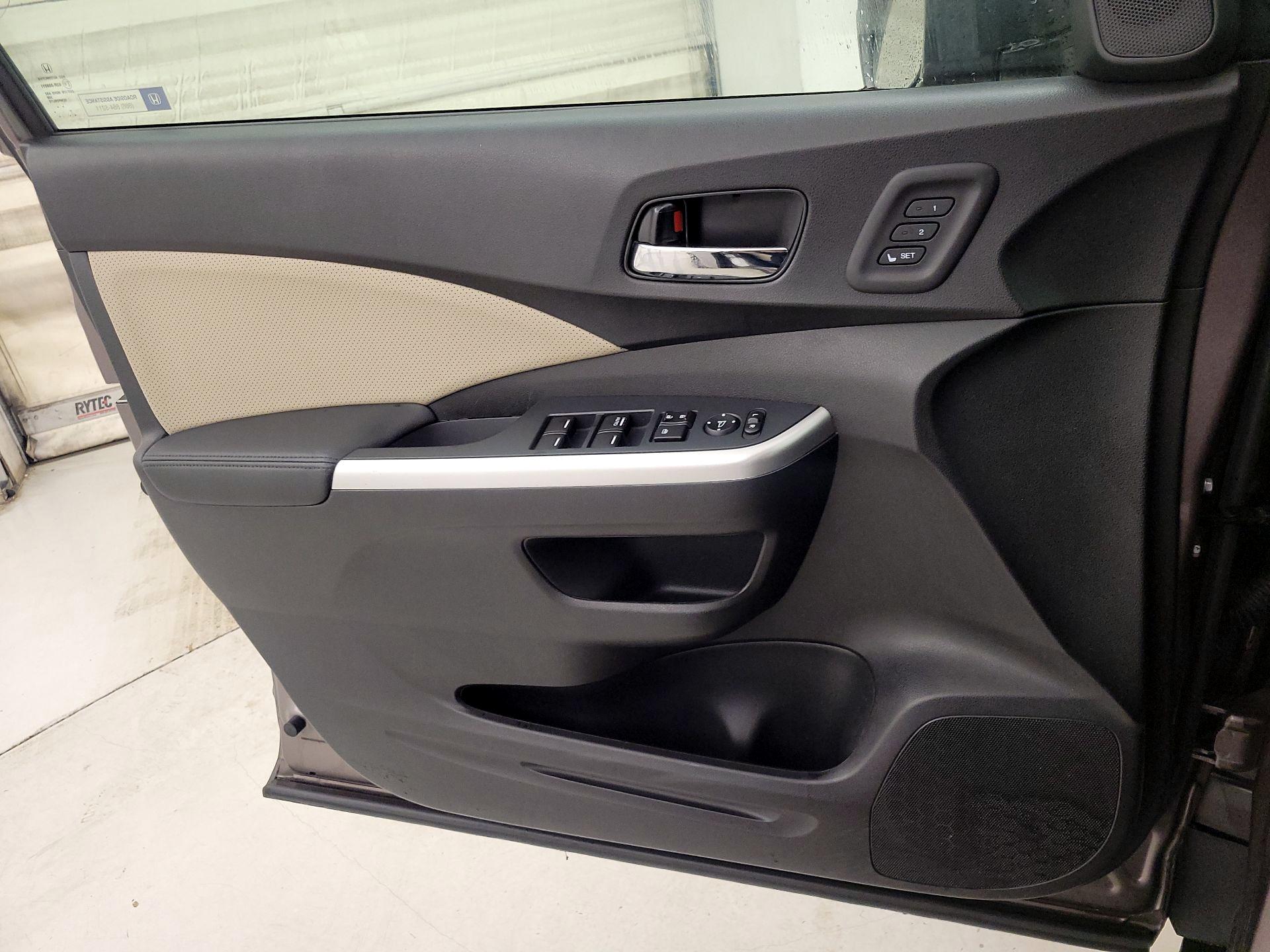 Thumbnail: 2016 Honda CR-V - 12