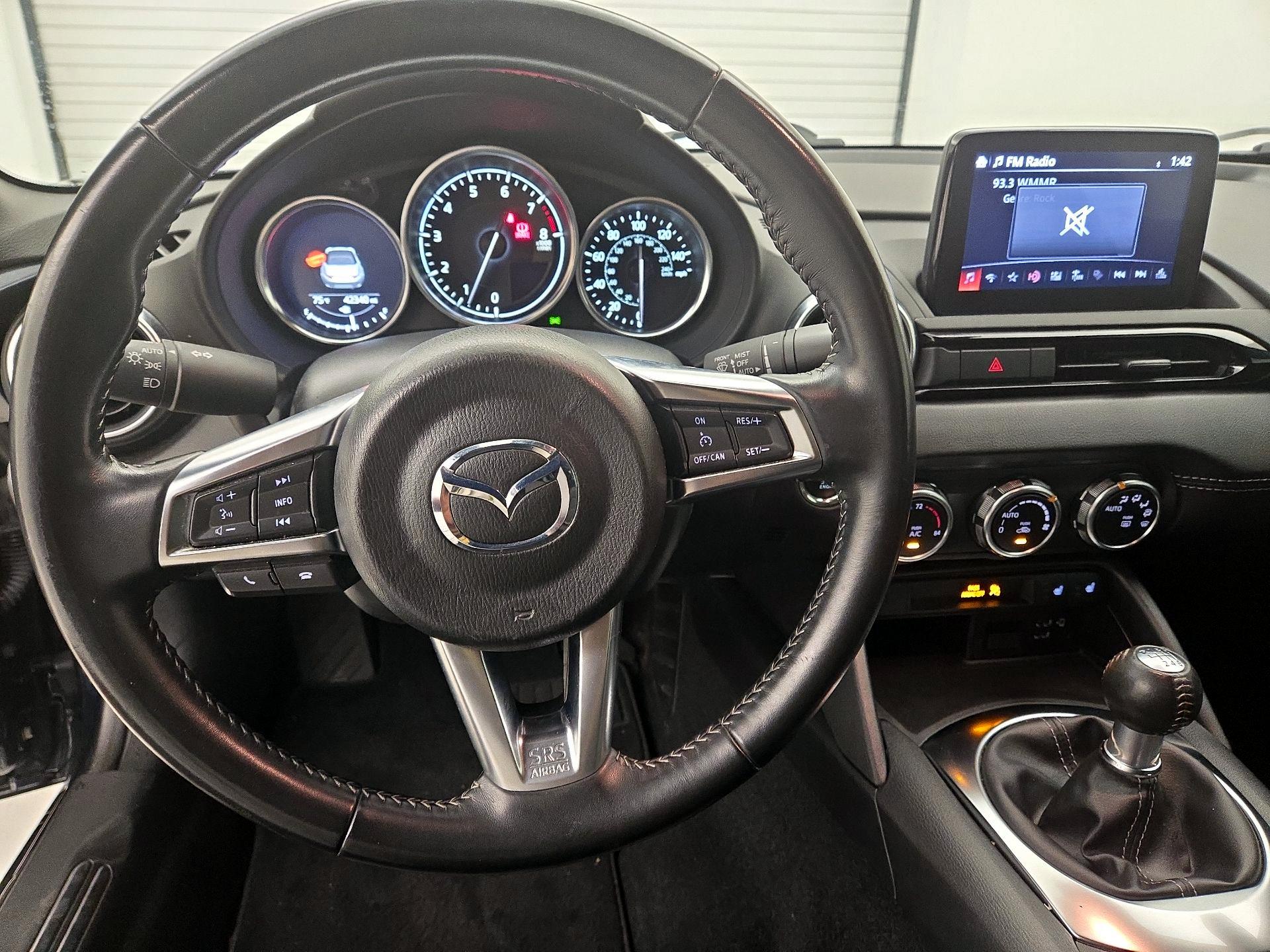 Thumbnail: 2021 Mazda MX-5 Miata - 10