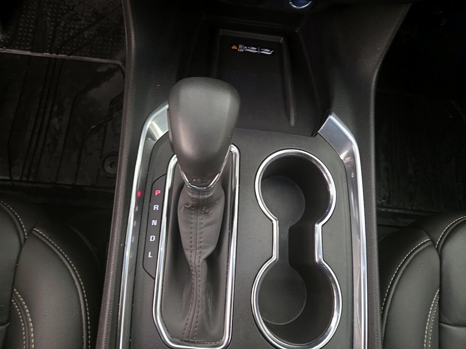 Thumbnail: 2022 Chevrolet Traverse - 17