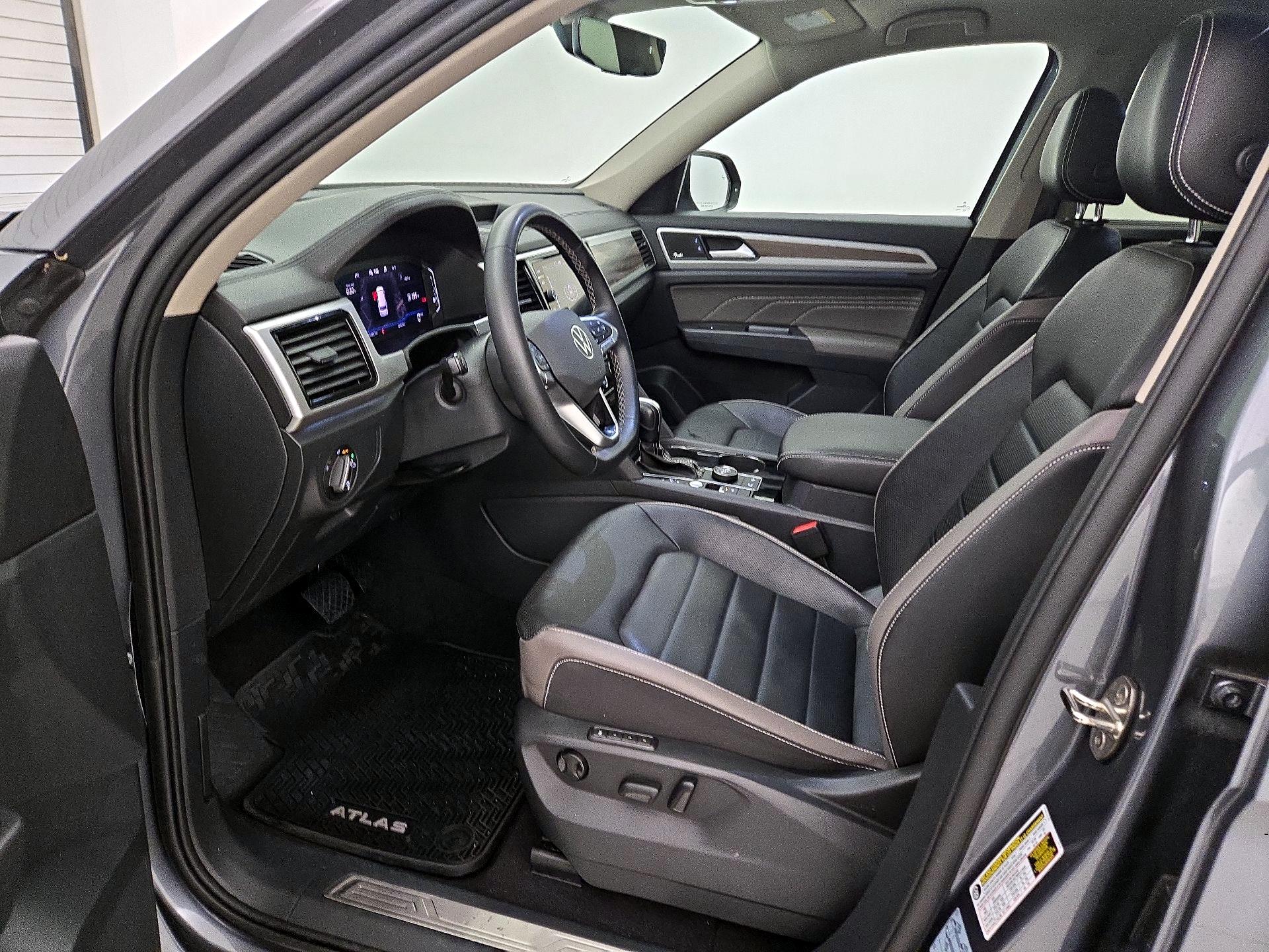Thumbnail: 2021 Volkswagen Atlas - 11