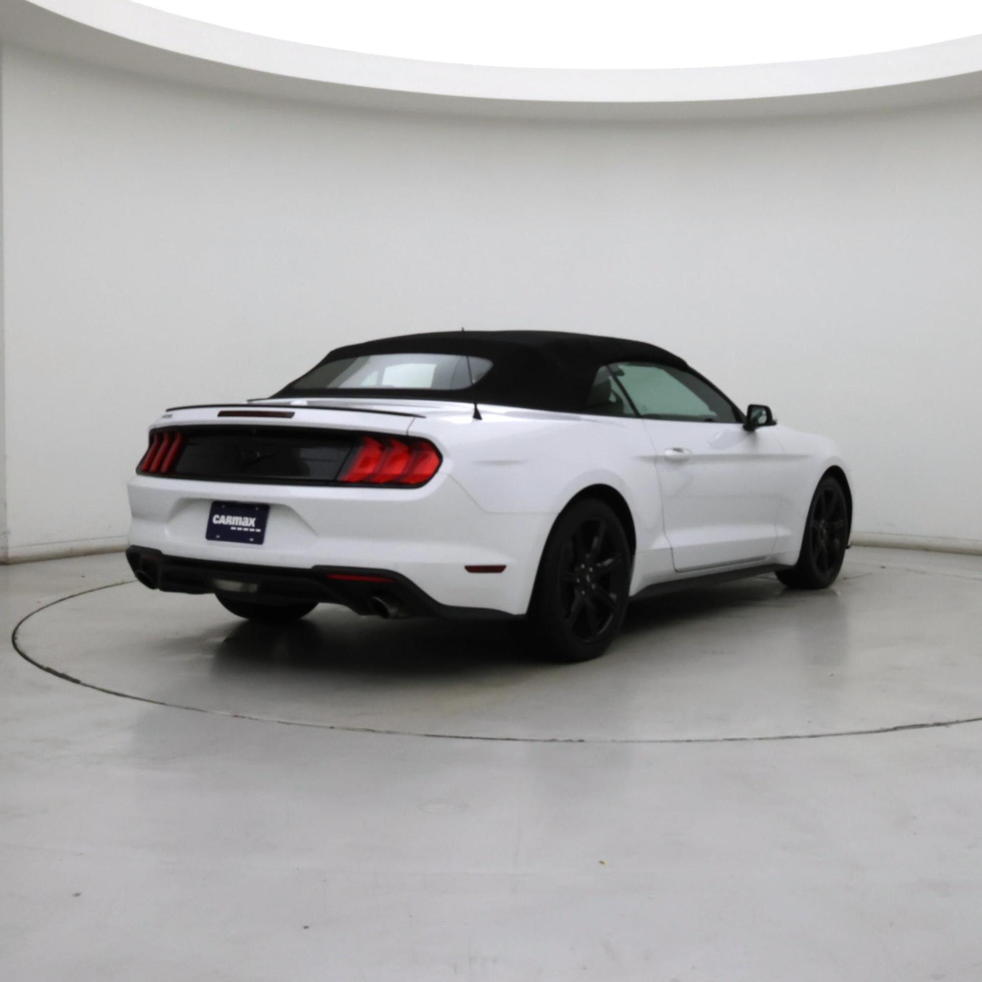 Thumbnail: 2019 Ford Mustang - 8
