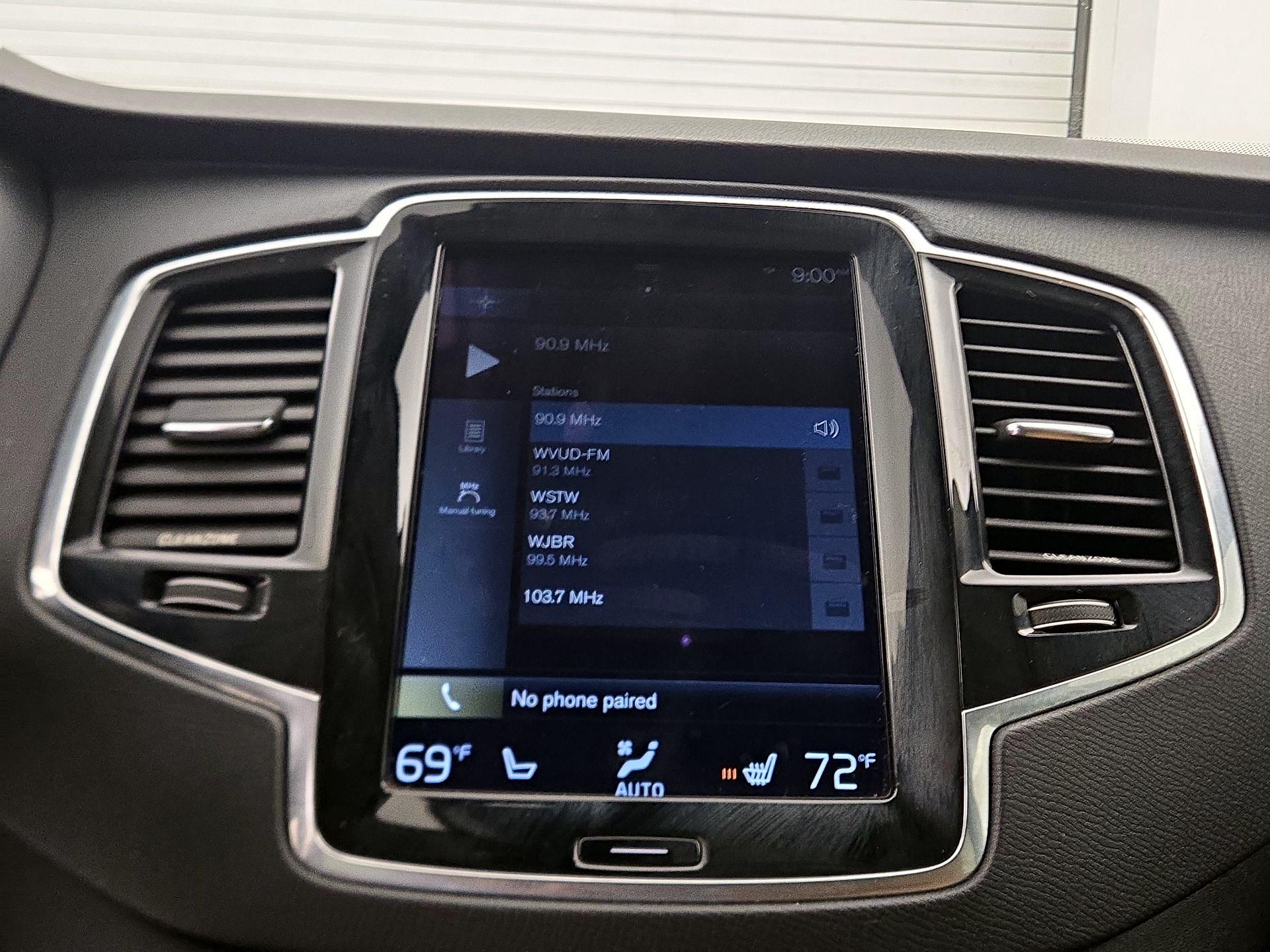 Thumbnail: 2016 Volvo XC90 - 14
