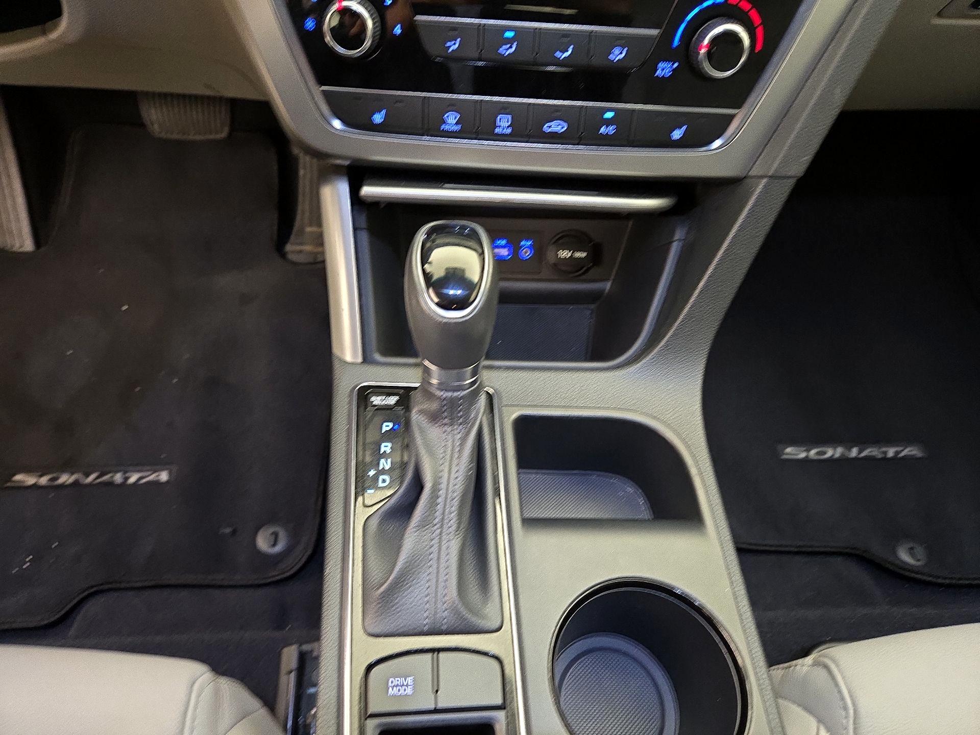 Thumbnail: 2016 Hyundai Sonata - 17
