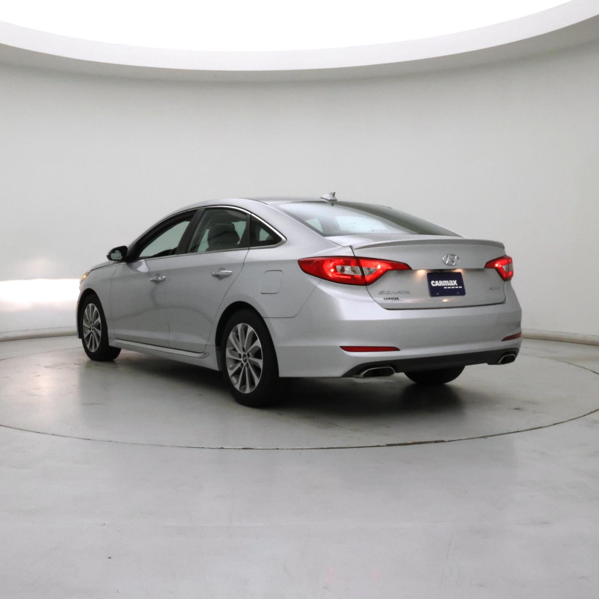 Thumbnail: 2016 Hyundai Sonata - 2