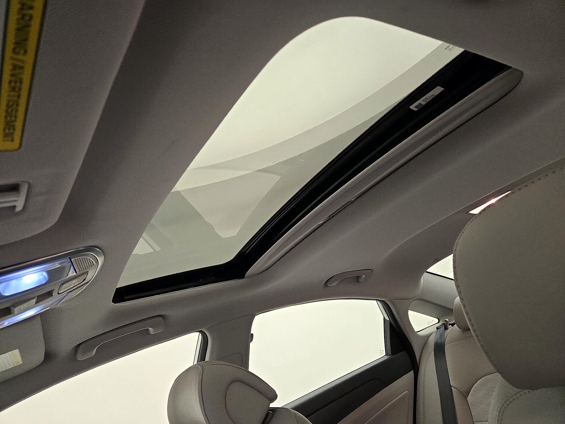 Thumbnail: 2016 Hyundai Sonata - 19