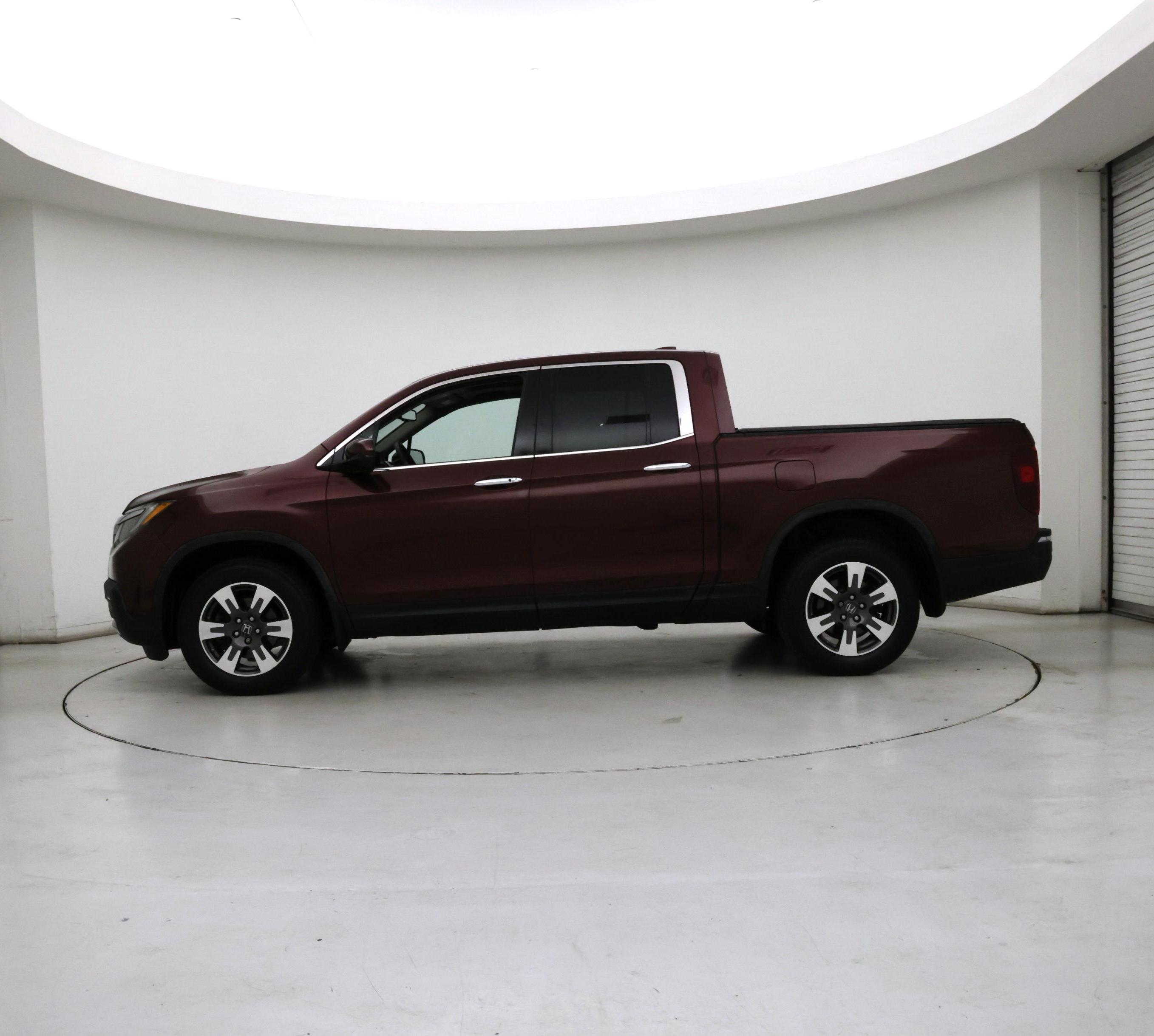 Thumbnail: 2017 Honda Ridgeline - 3