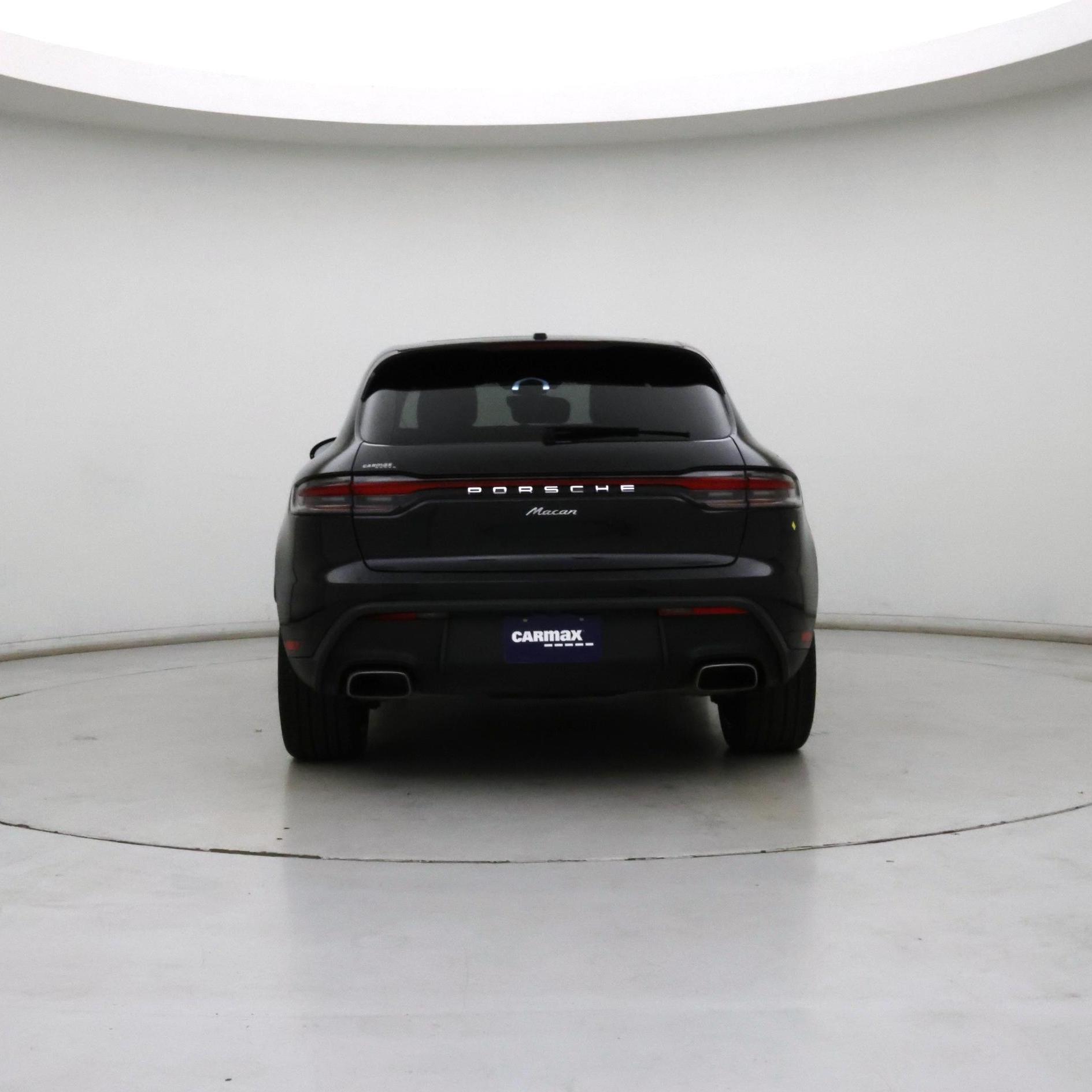 Thumbnail: 2023 Porsche Macan - 6