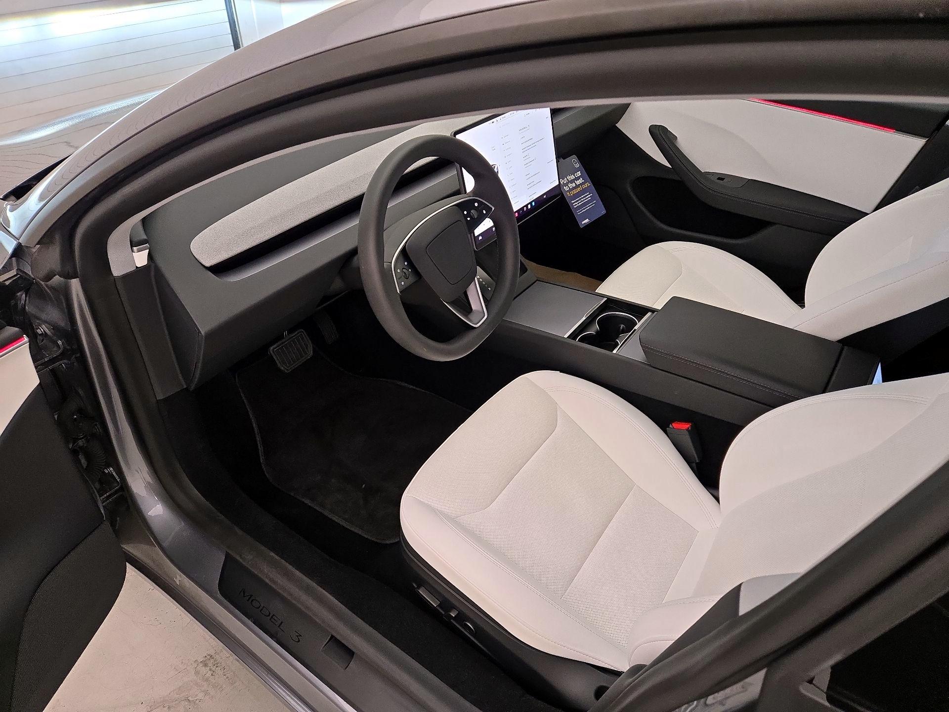 Thumbnail: 2025 Tesla Model 3 - 11