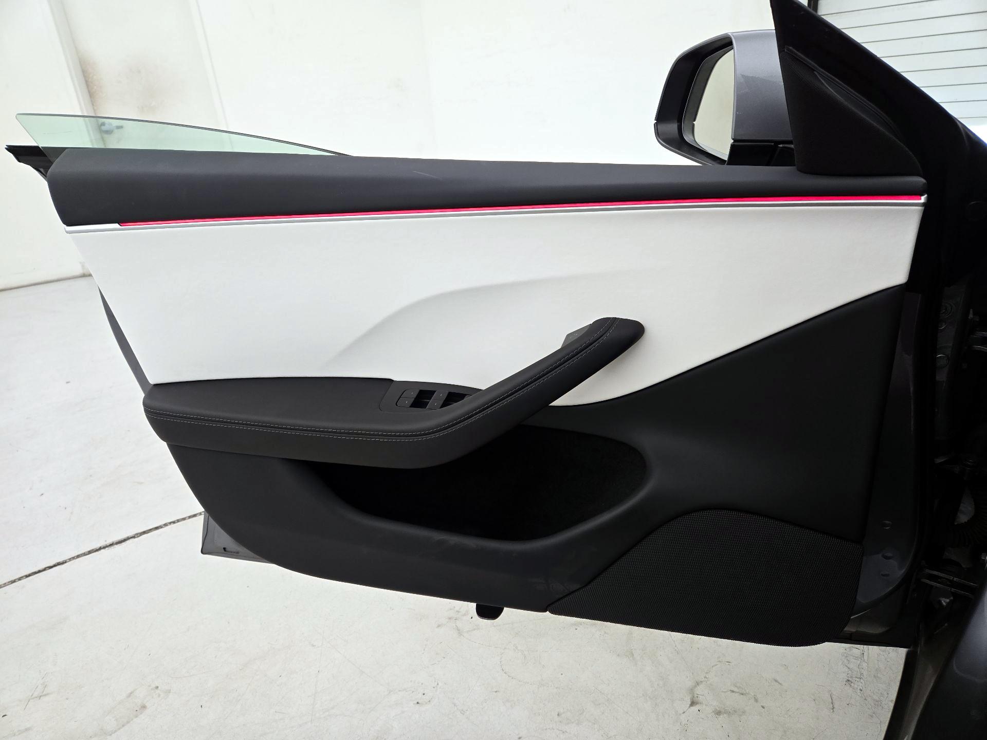 Thumbnail: 2025 Tesla Model 3 - 12