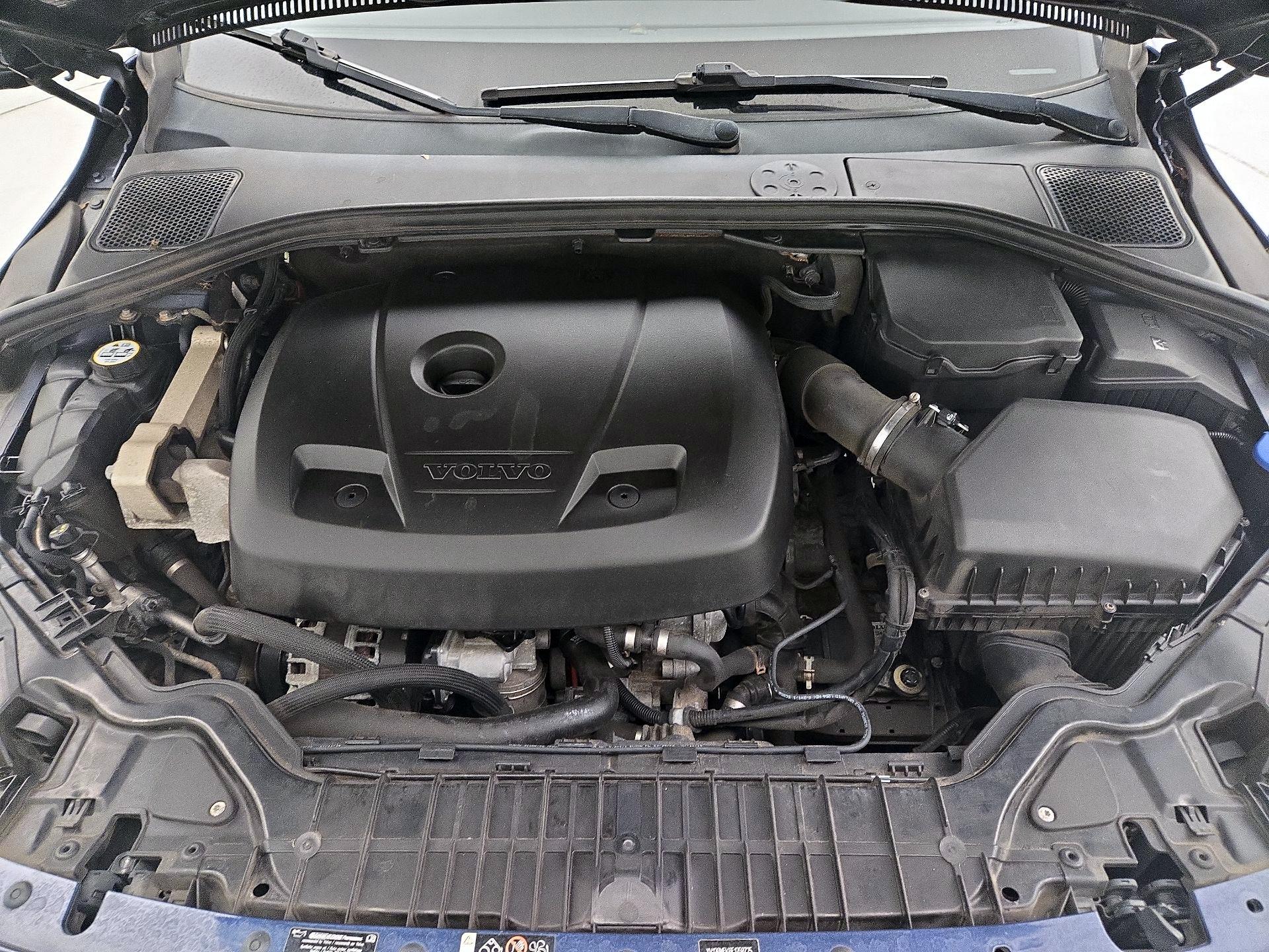 Thumbnail: 2015 Volvo S60 - 19