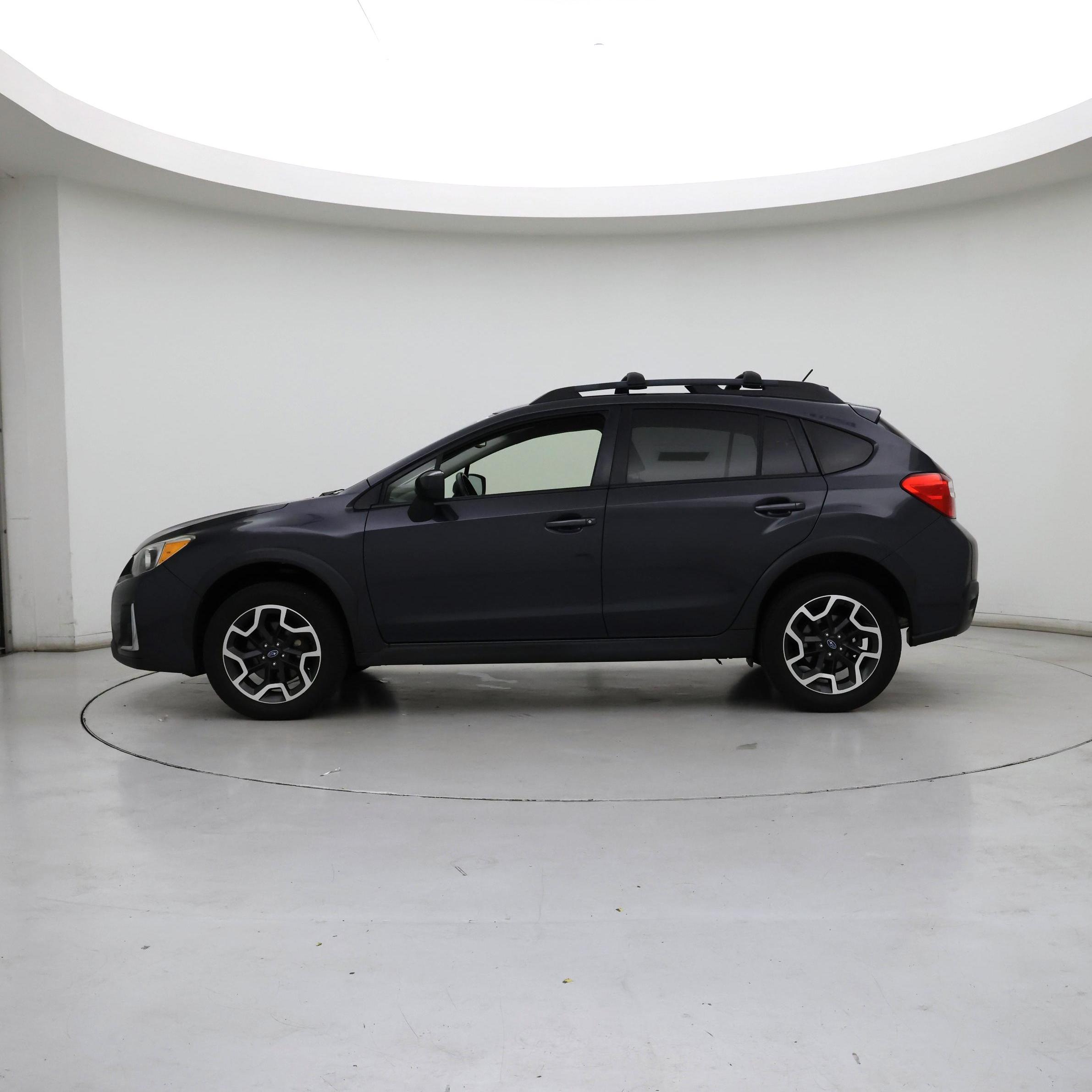 Thumbnail: 2016 Subaru XV Crosstrek - 3