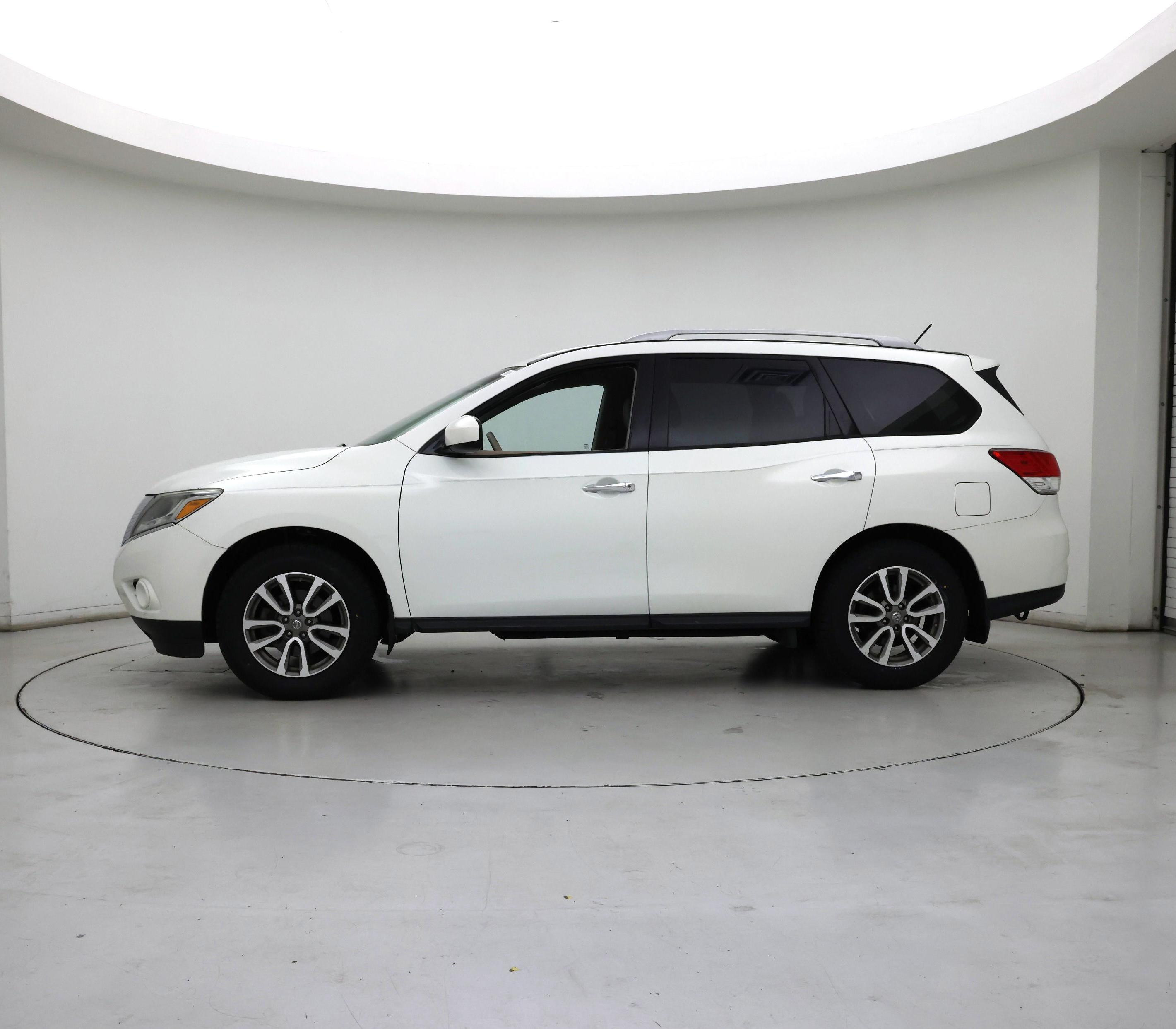 Thumbnail: 2014 Nissan Pathfinder - 3