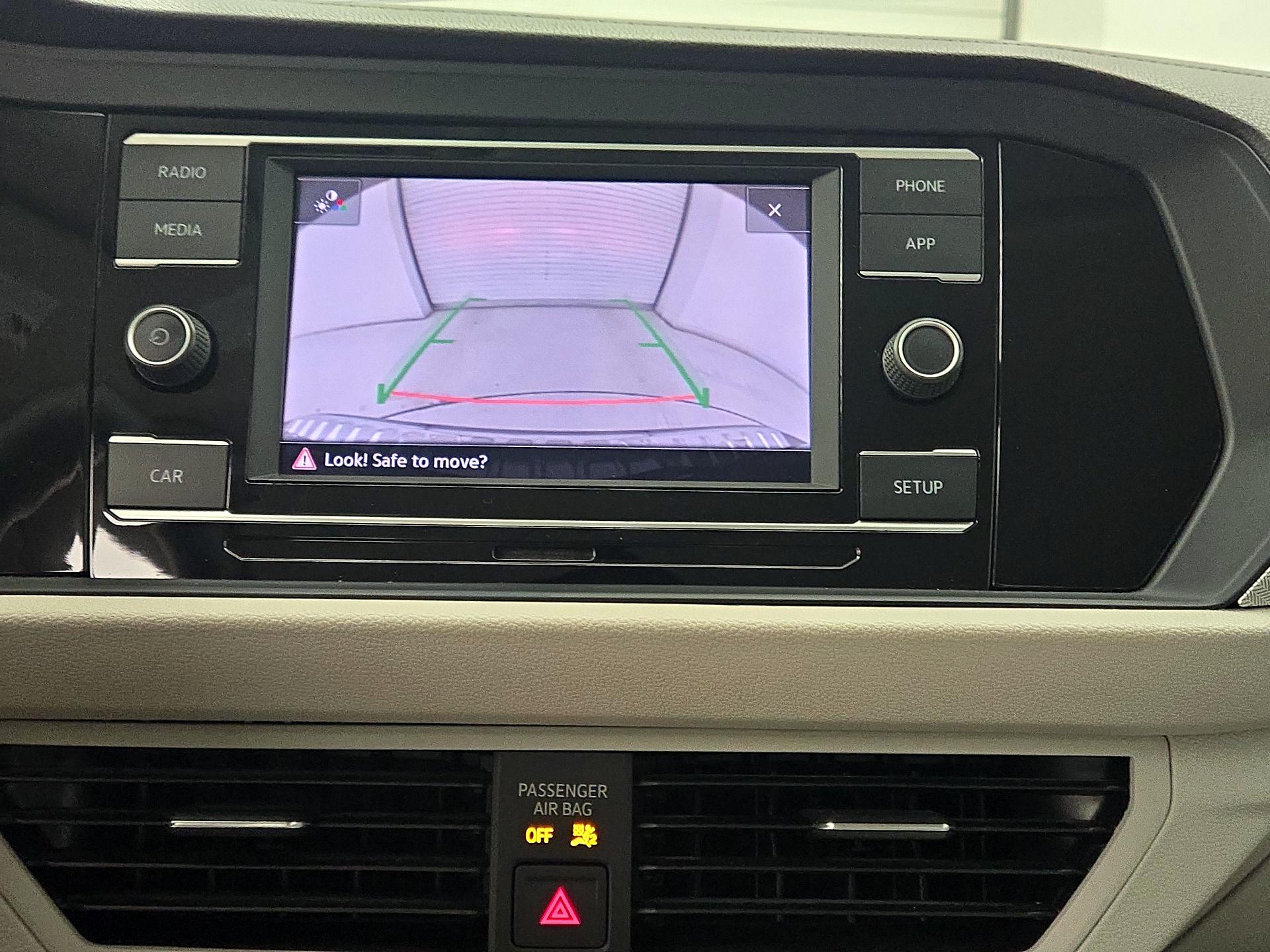 Thumbnail: 2019 Volkswagen Jetta - 14