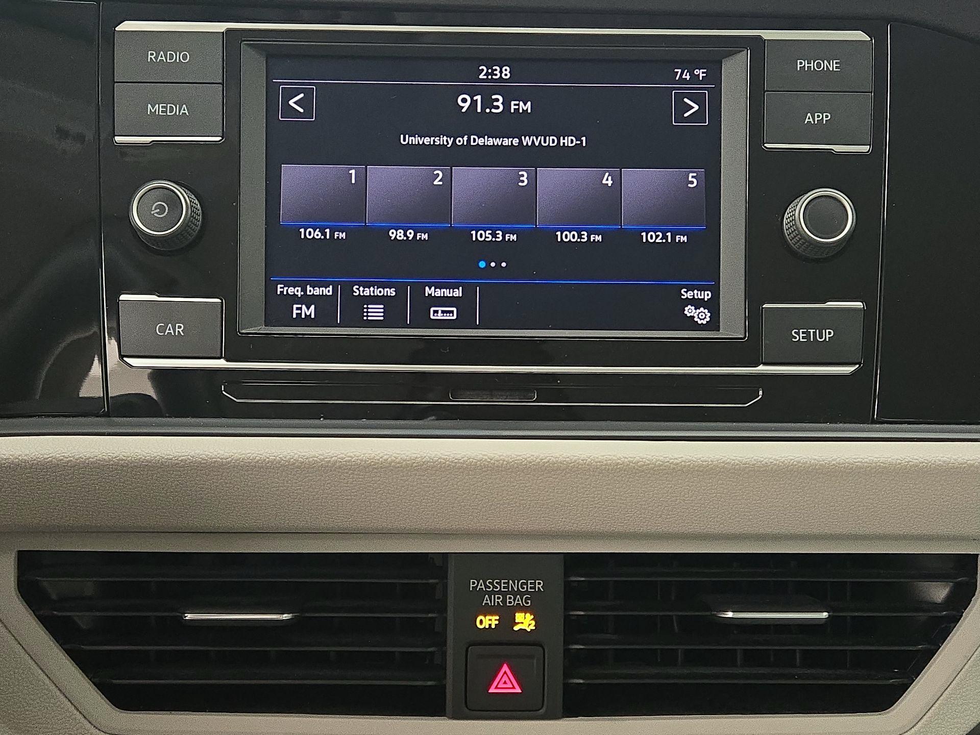 Thumbnail: 2019 Volkswagen Jetta - 15