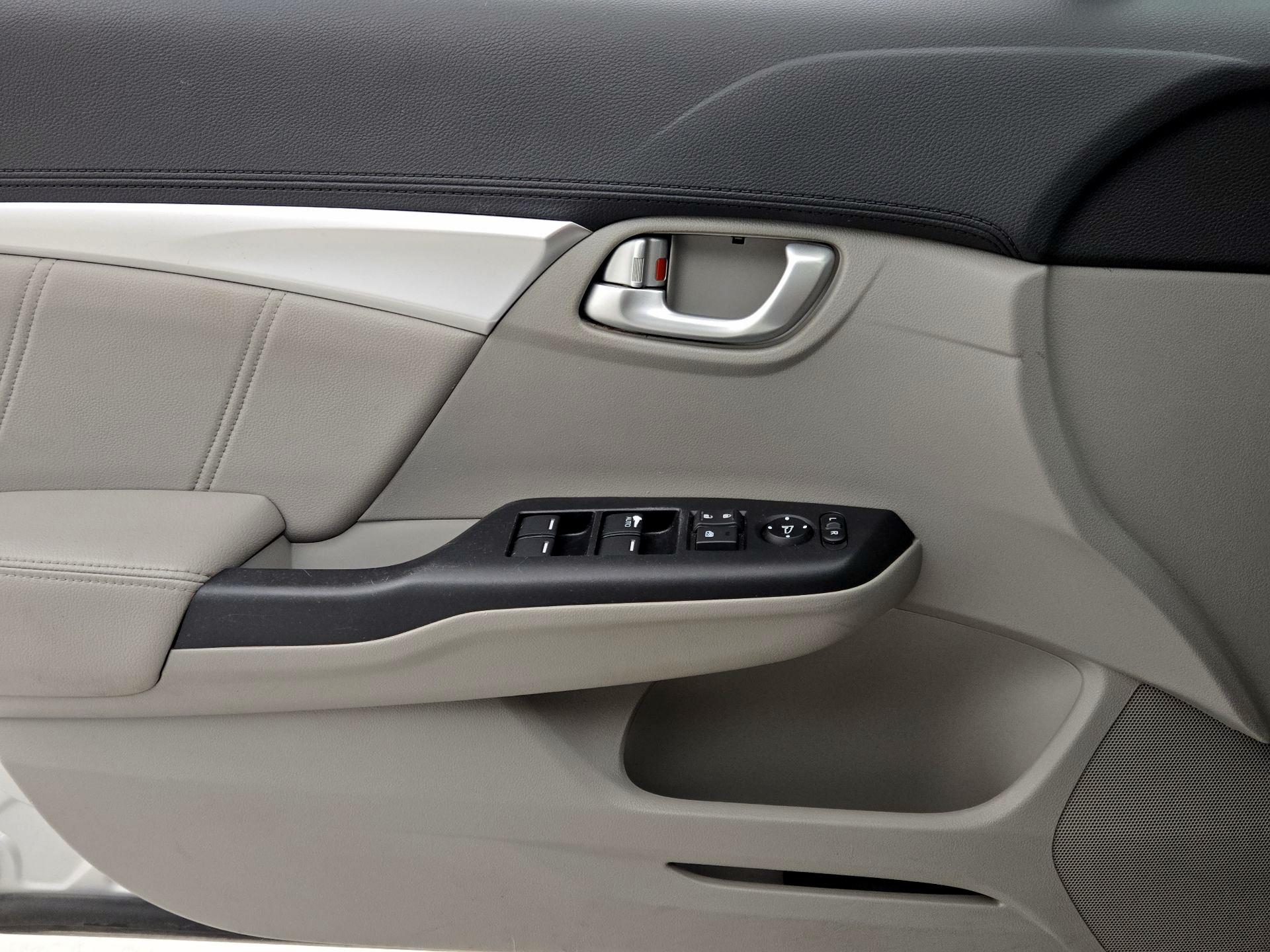 Thumbnail: 2013 Honda Civic - 12