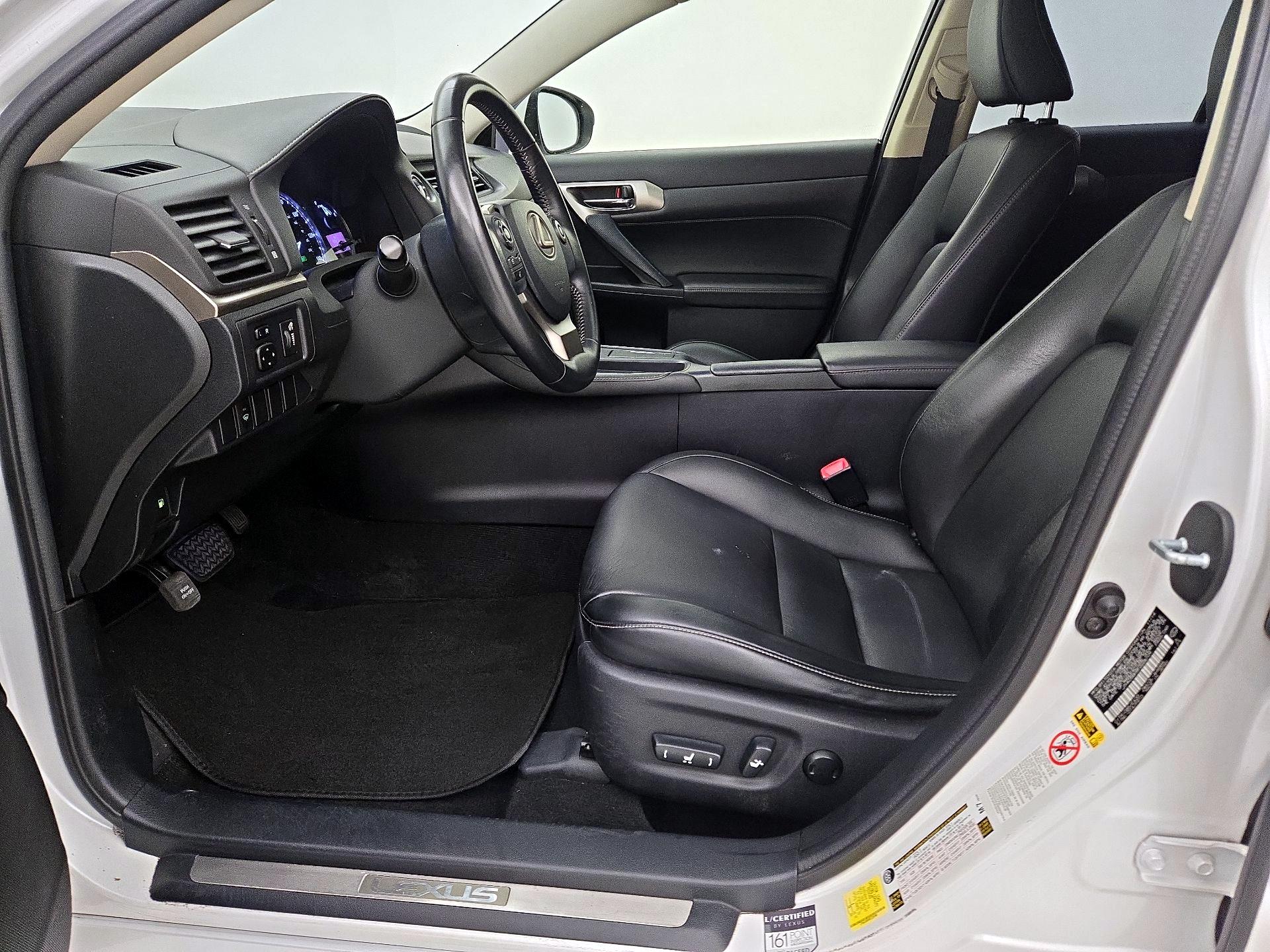 Thumbnail: 2015 Lexus CT - 11