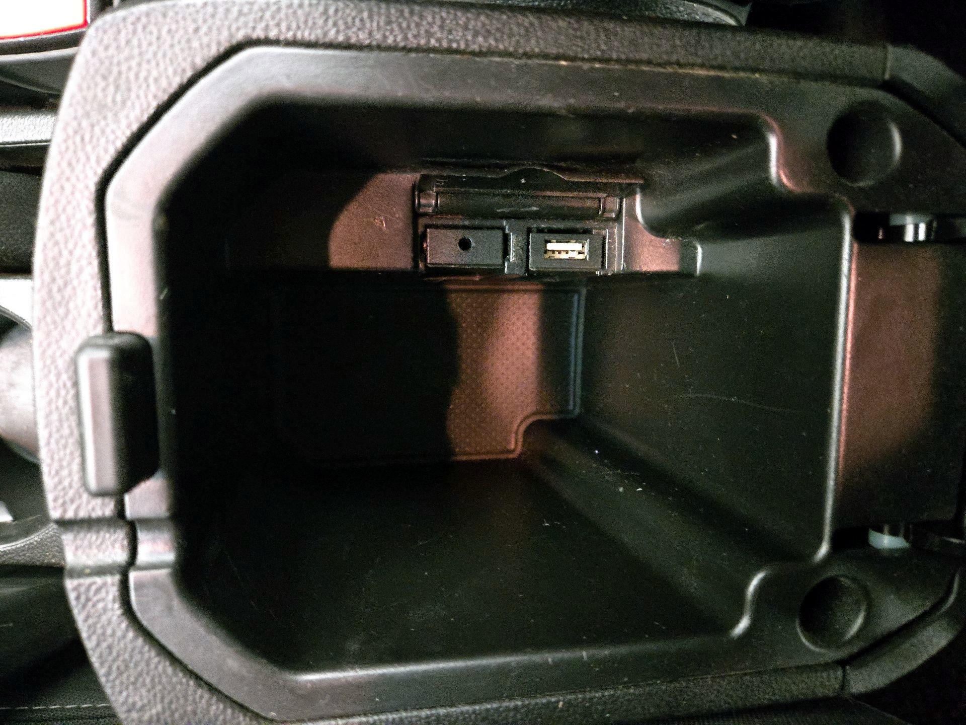 Thumbnail: 2014 Chevrolet Cruze - 18