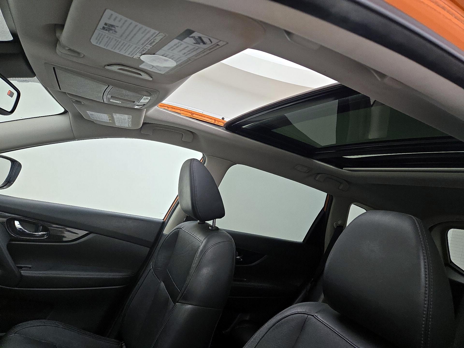 Thumbnail: 2017 Nissan Rogue - 19