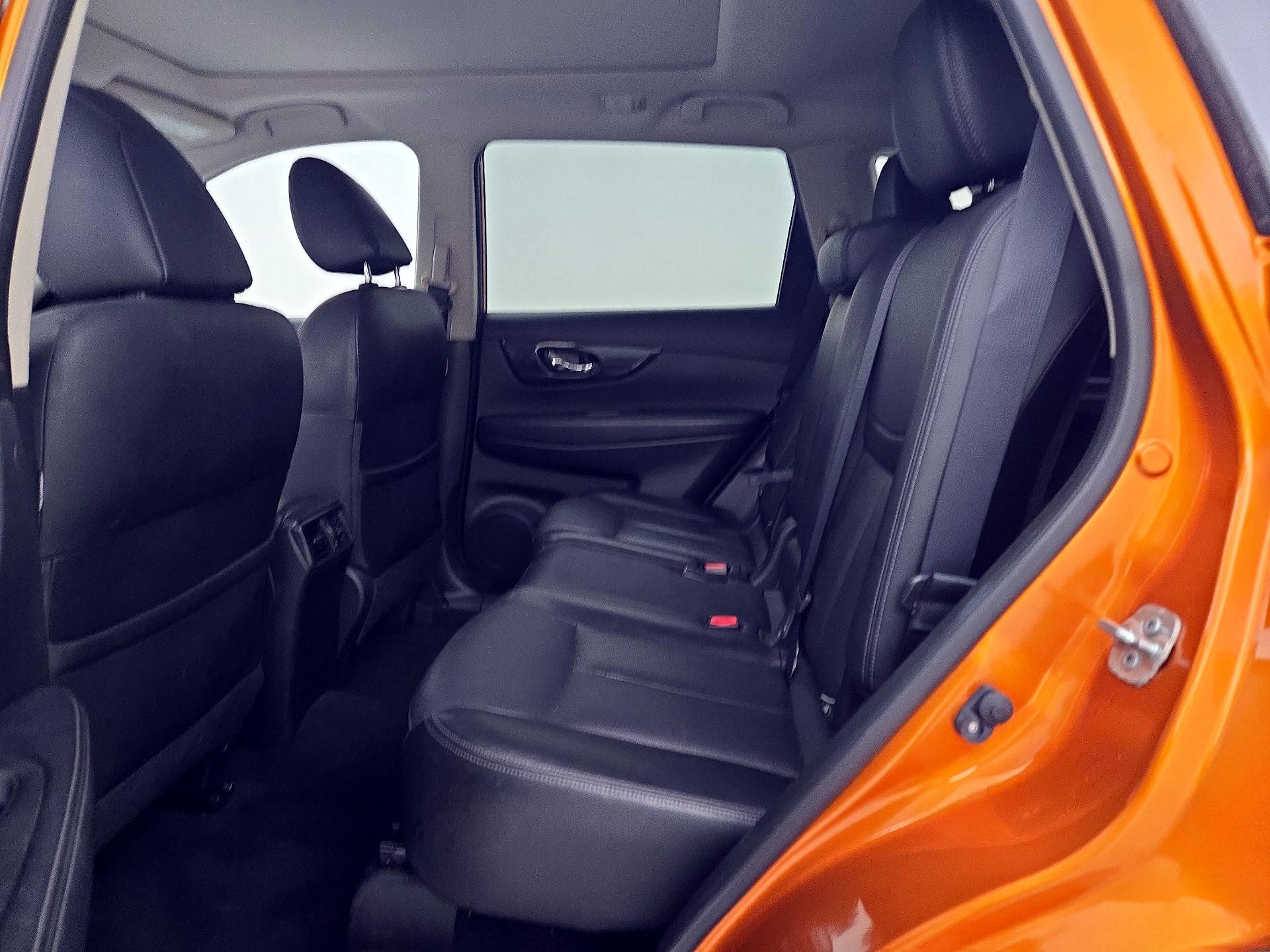 Thumbnail: 2017 Nissan Rogue - 20