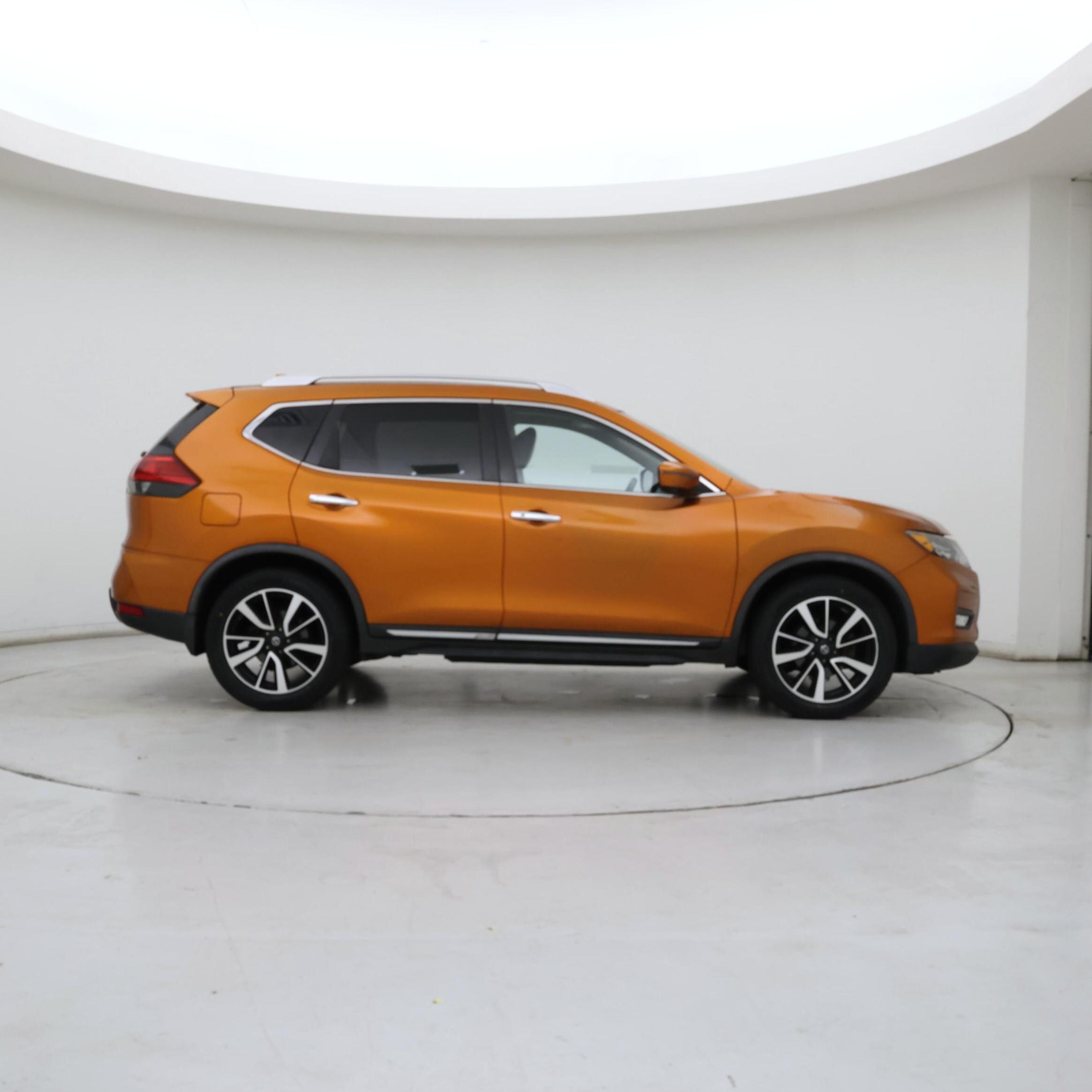 Thumbnail: 2017 Nissan Rogue - 7