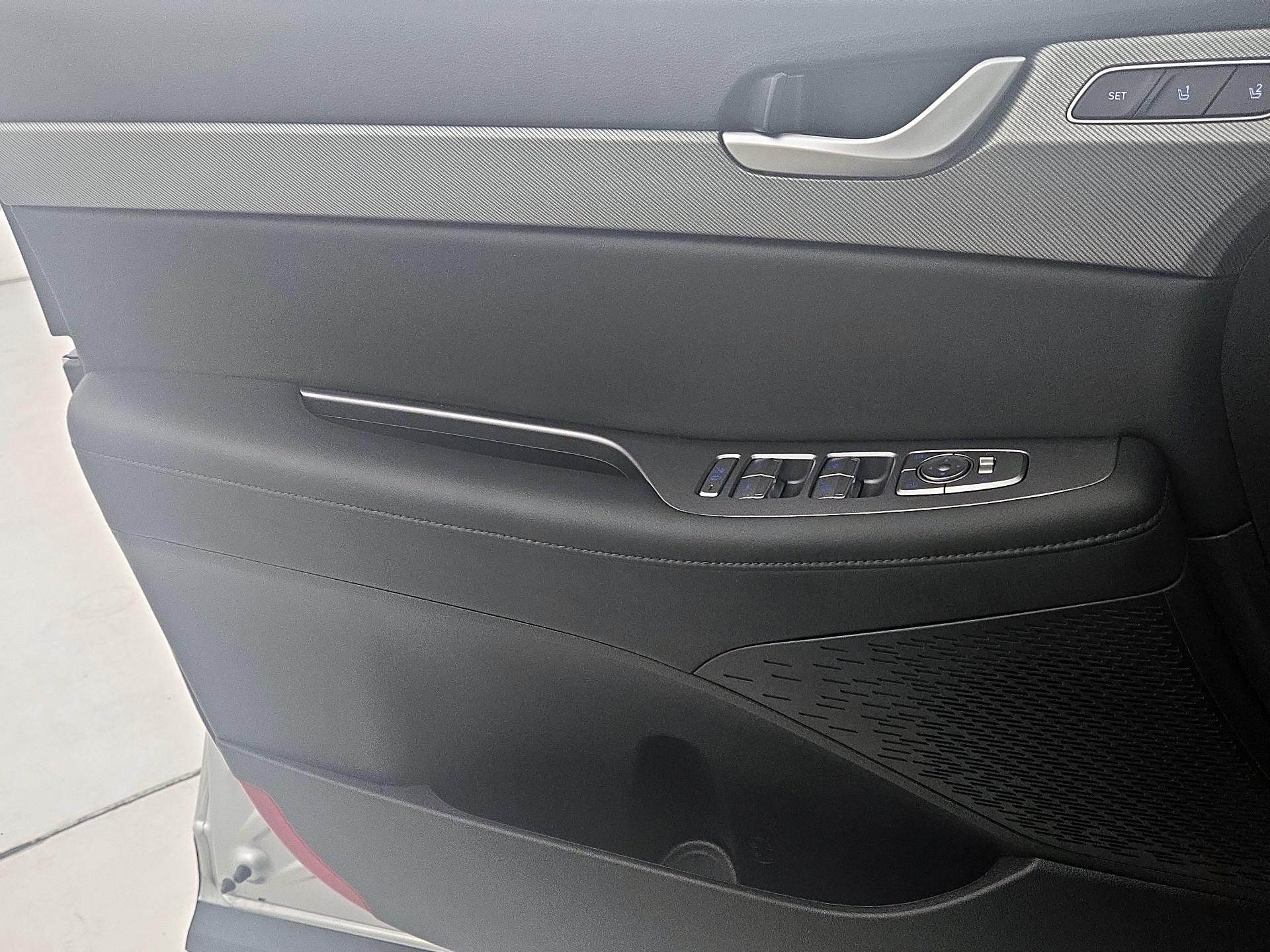 Thumbnail: 2025 Hyundai Palisade - 12