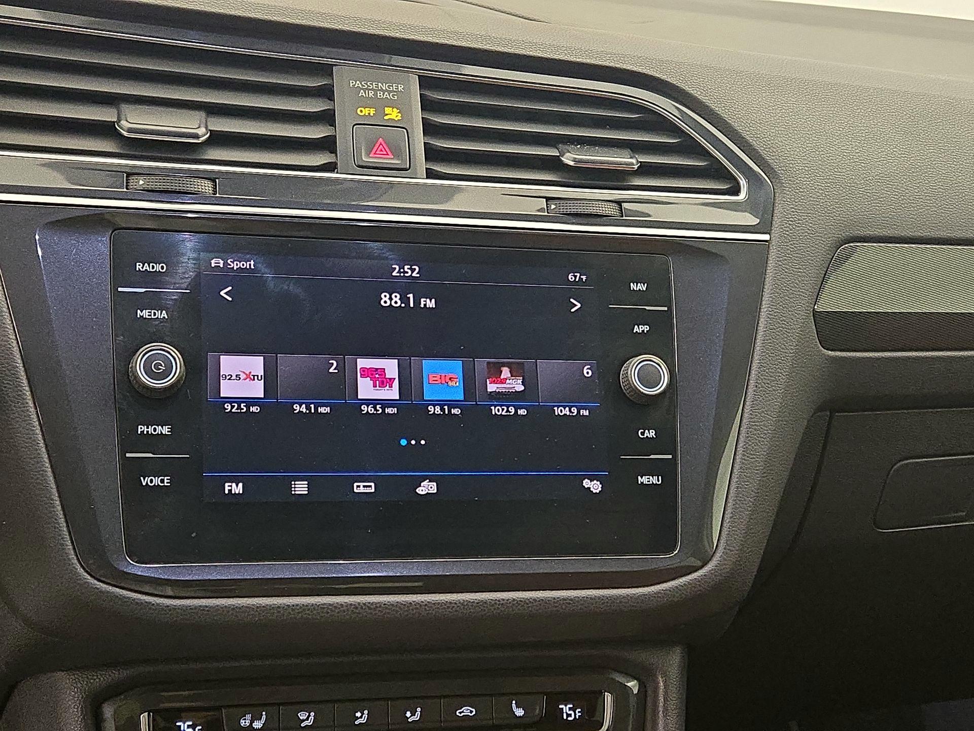 Thumbnail: 2019 Volkswagen Tiguan - 15