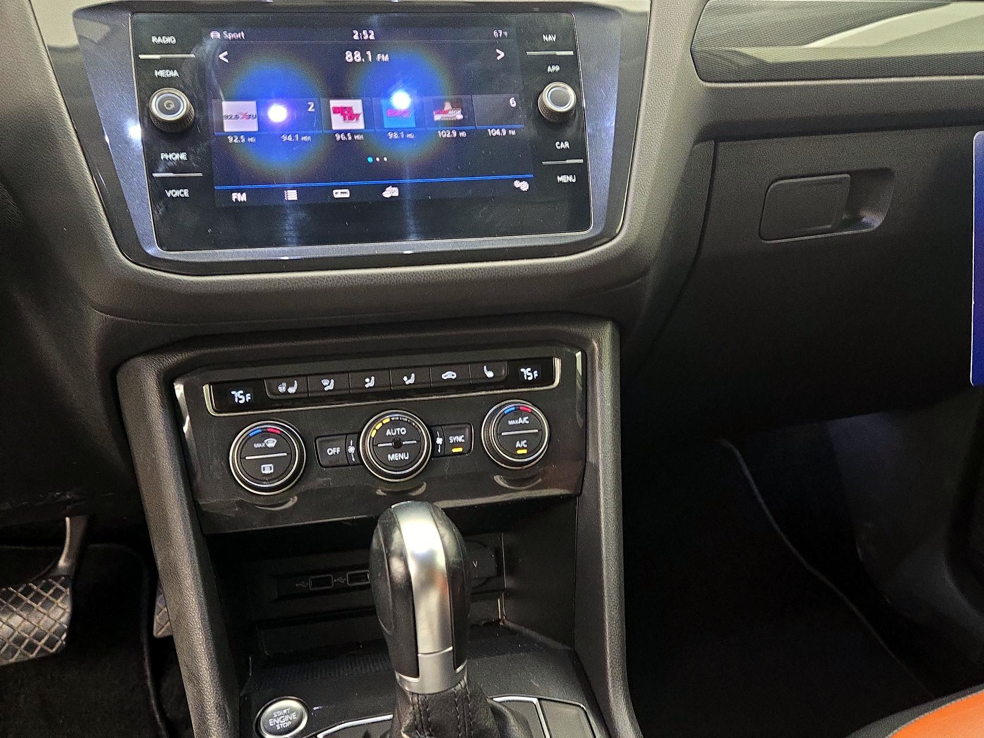 Thumbnail: 2019 Volkswagen Tiguan - 16