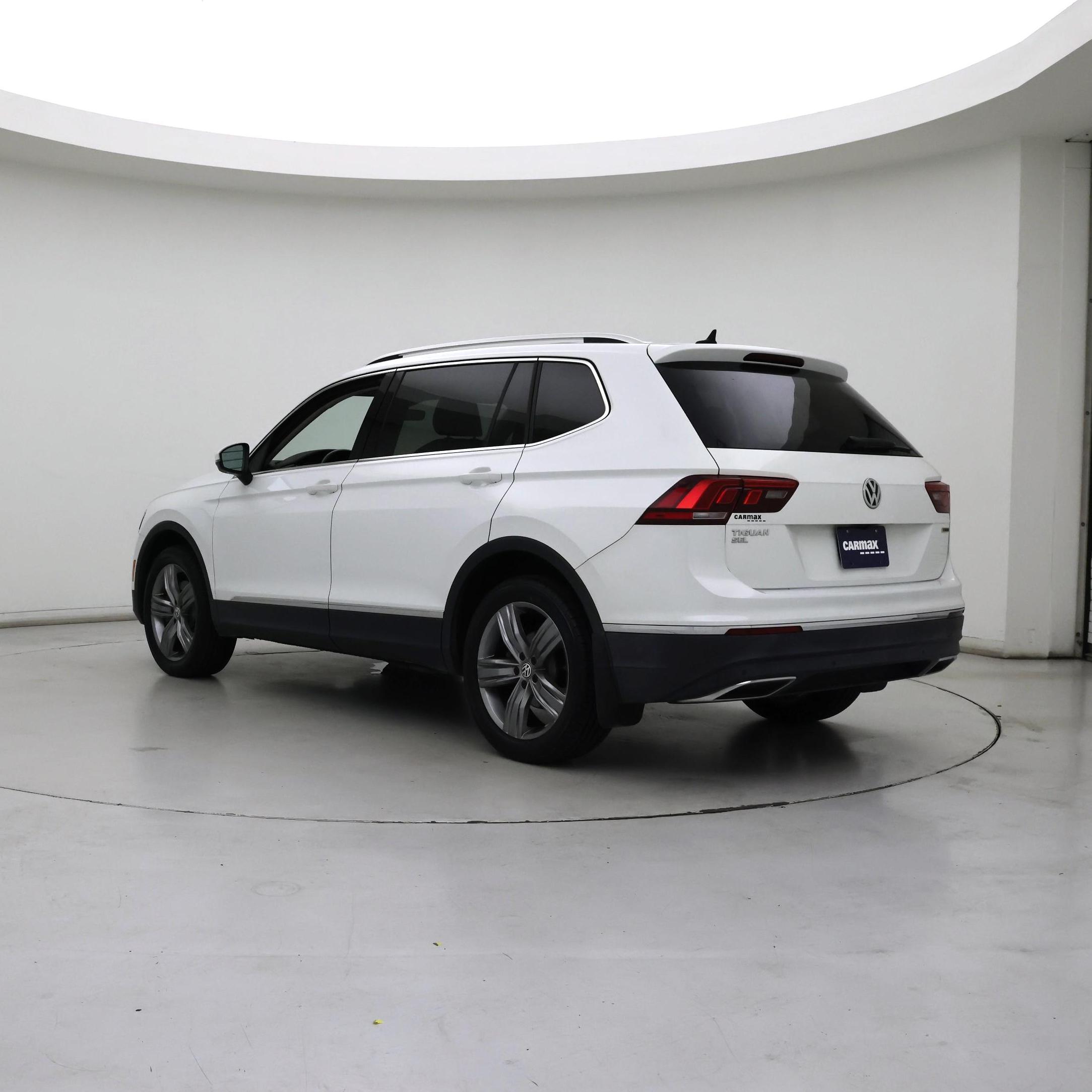 Thumbnail: 2019 Volkswagen Tiguan - 2