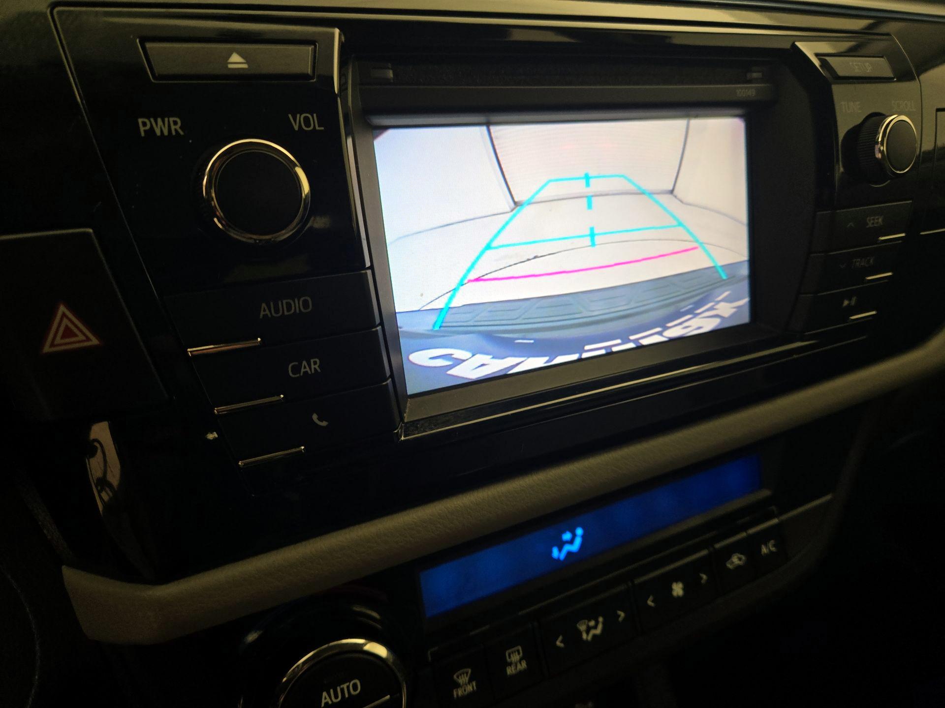 Thumbnail: 2014 Toyota Corolla - 14