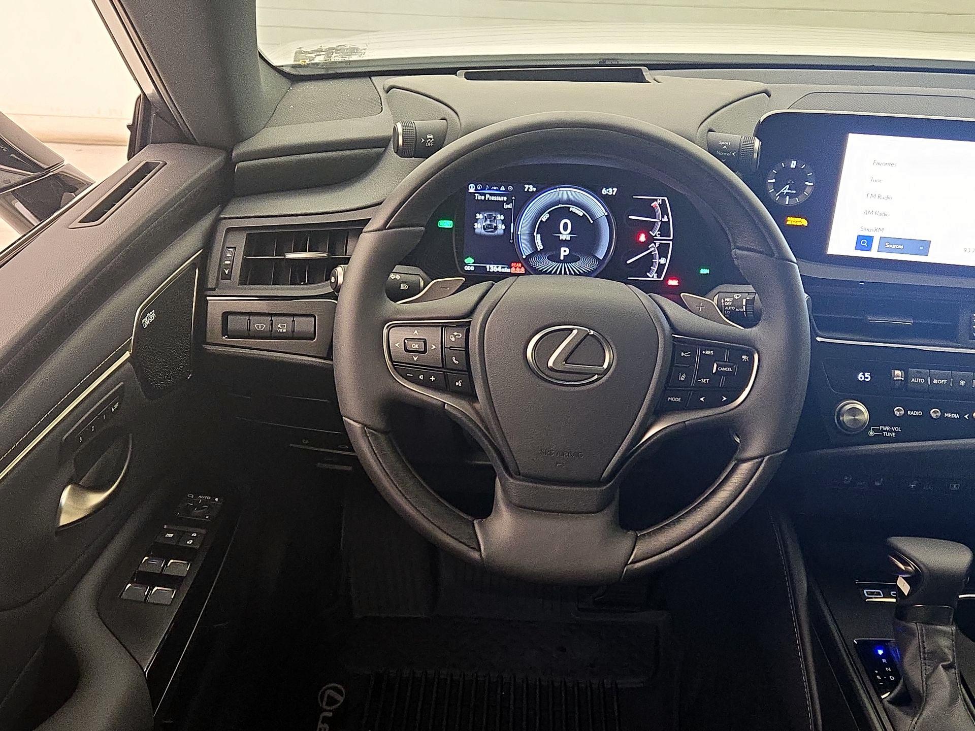 Thumbnail: 2024 Lexus ES - 10
