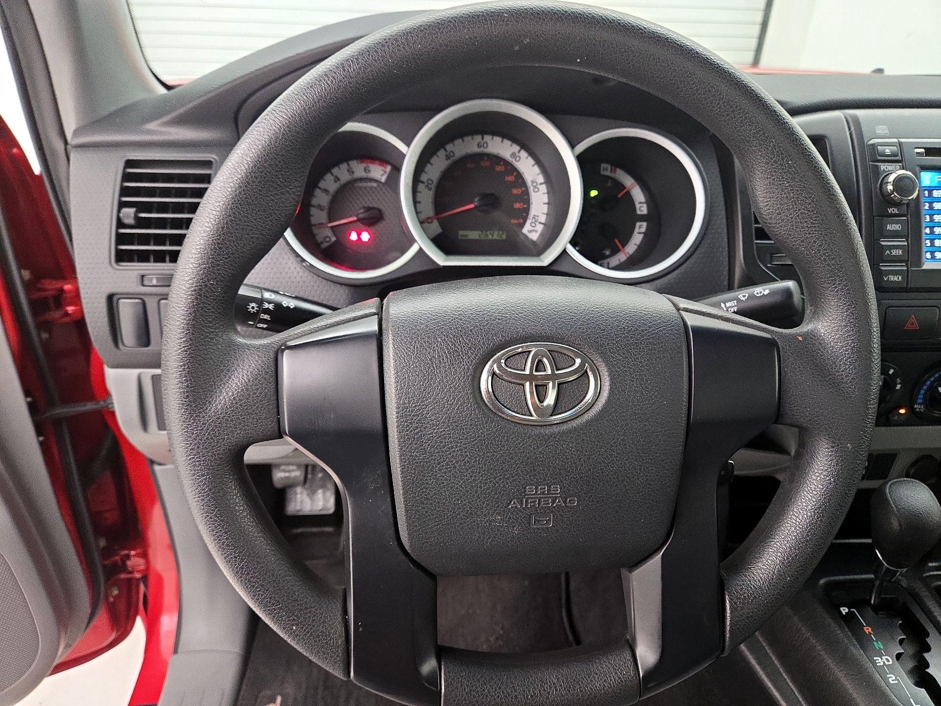 Thumbnail: 2013 Toyota Tacoma - 10
