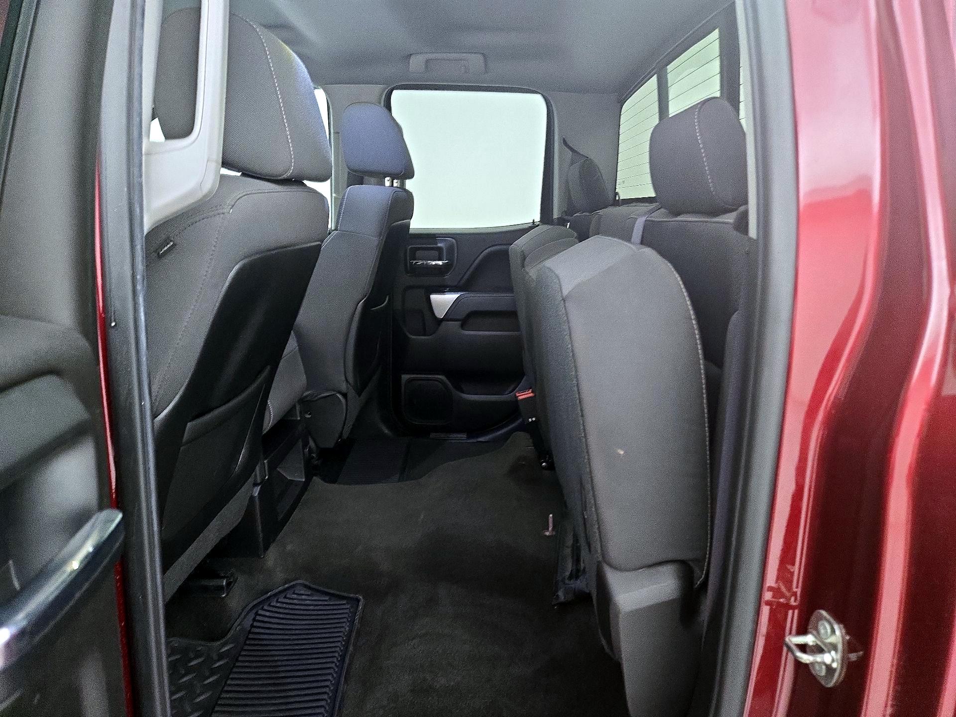 Thumbnail: 2015 Chevrolet Silverado 1500 - 19