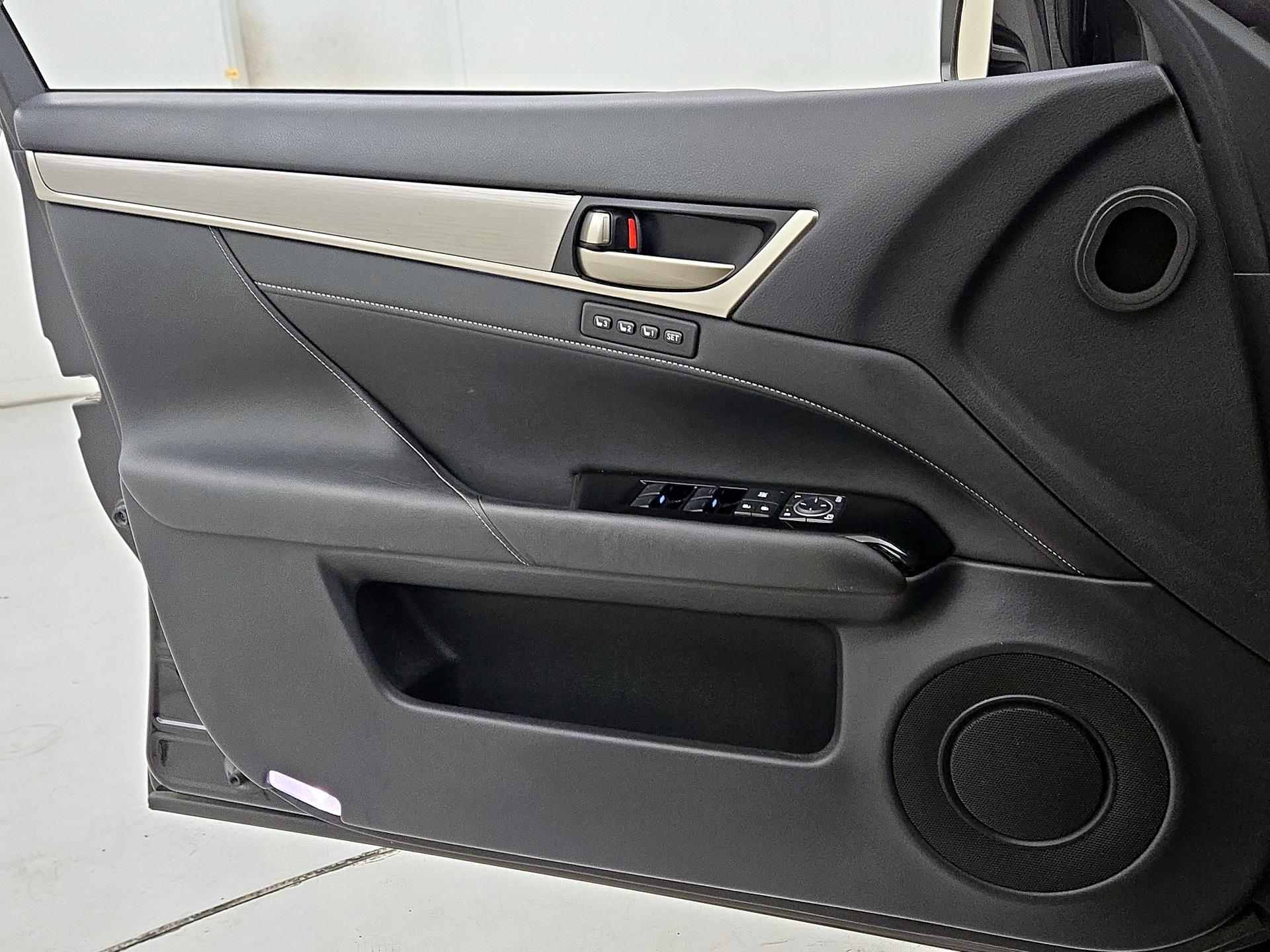 Thumbnail: 2014 Lexus GS - 12