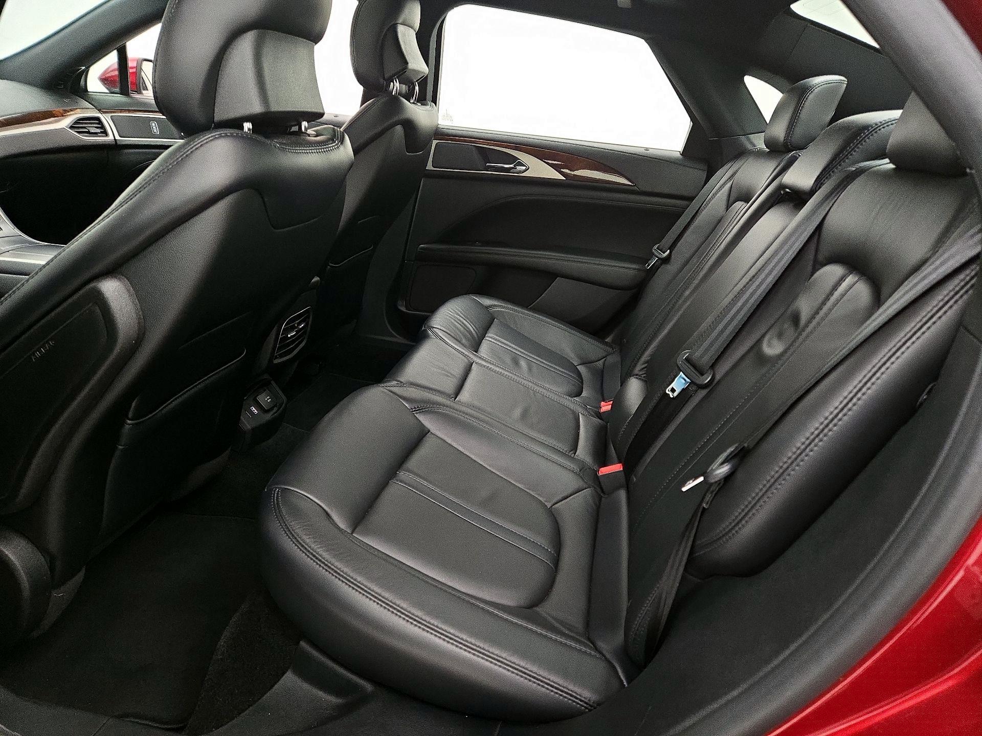 Thumbnail: 2017 Lincoln MKZ - 20