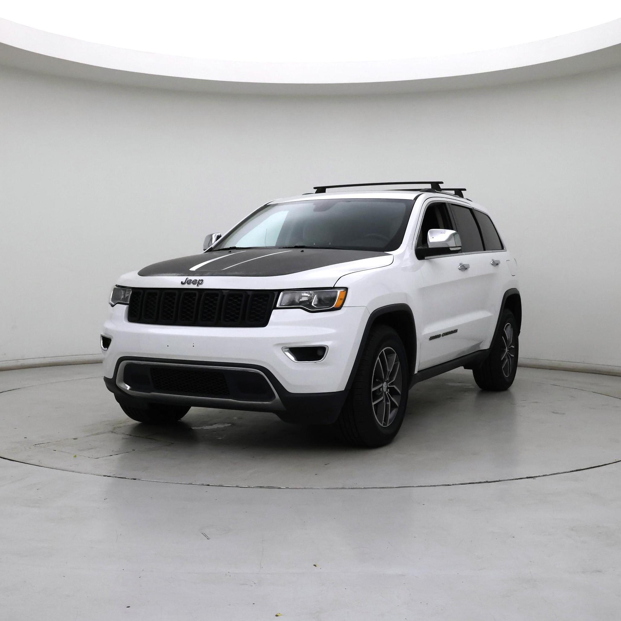 Thumbnail: 2017 Jeep Grand Cherokee - 4