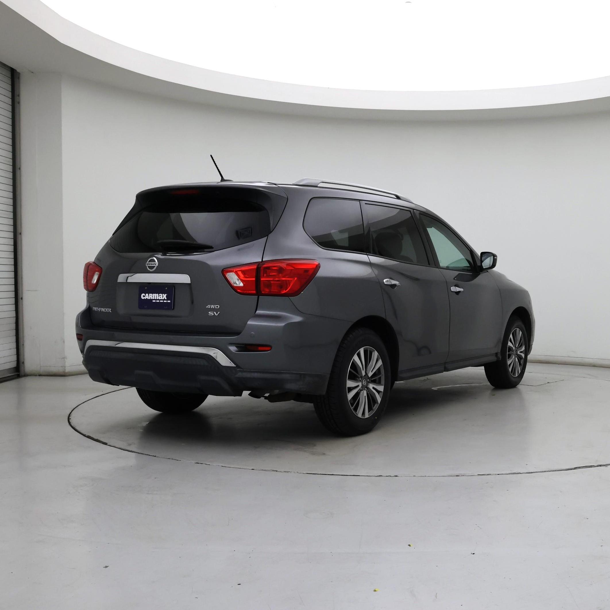 Thumbnail: 2018 Nissan Pathfinder - 8