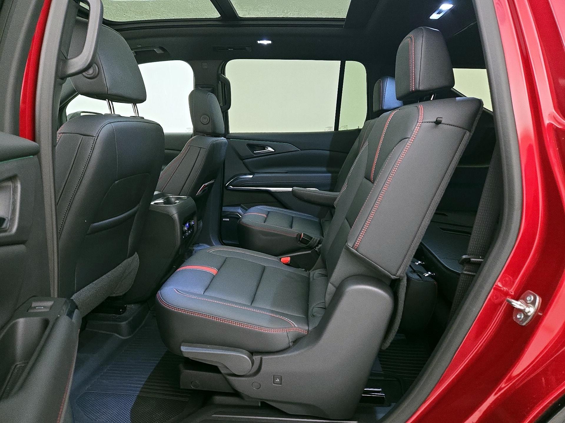 Thumbnail: 2025 Chevrolet Traverse - 20