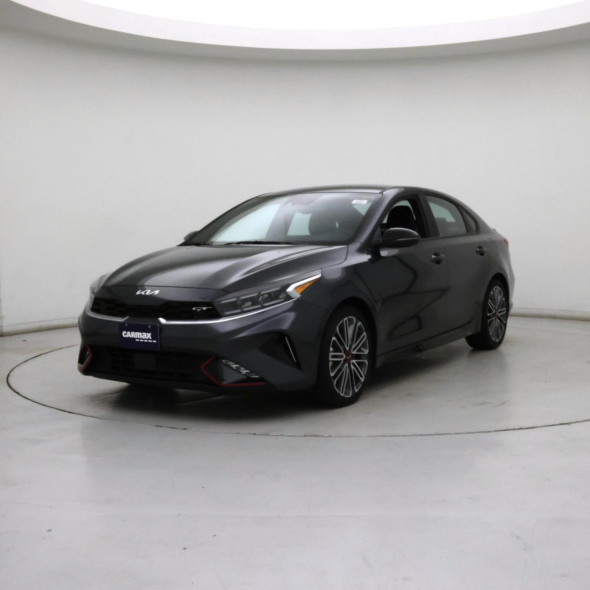 Thumbnail: 2024 Kia Forte - 4