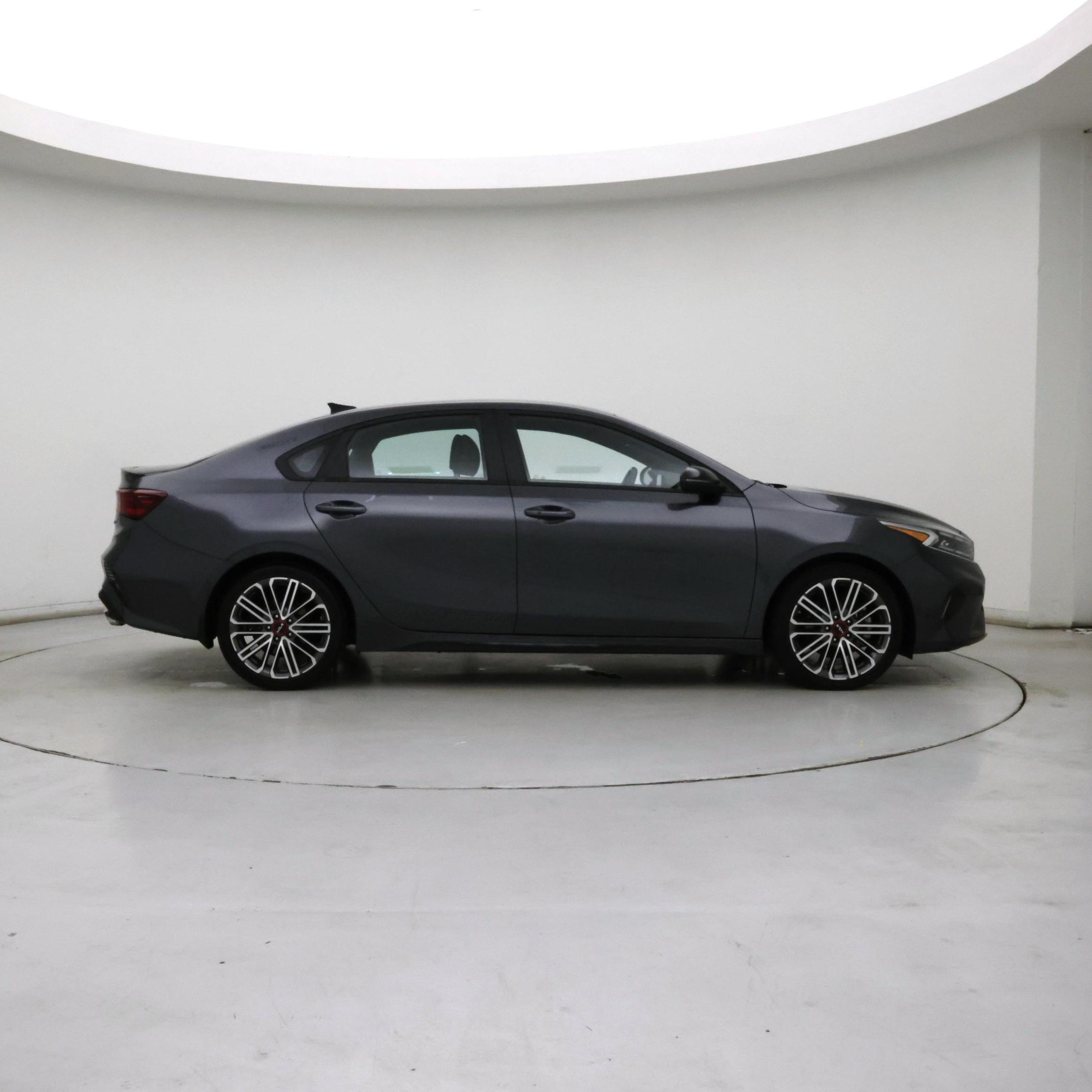 Thumbnail: 2024 Kia Forte - 7