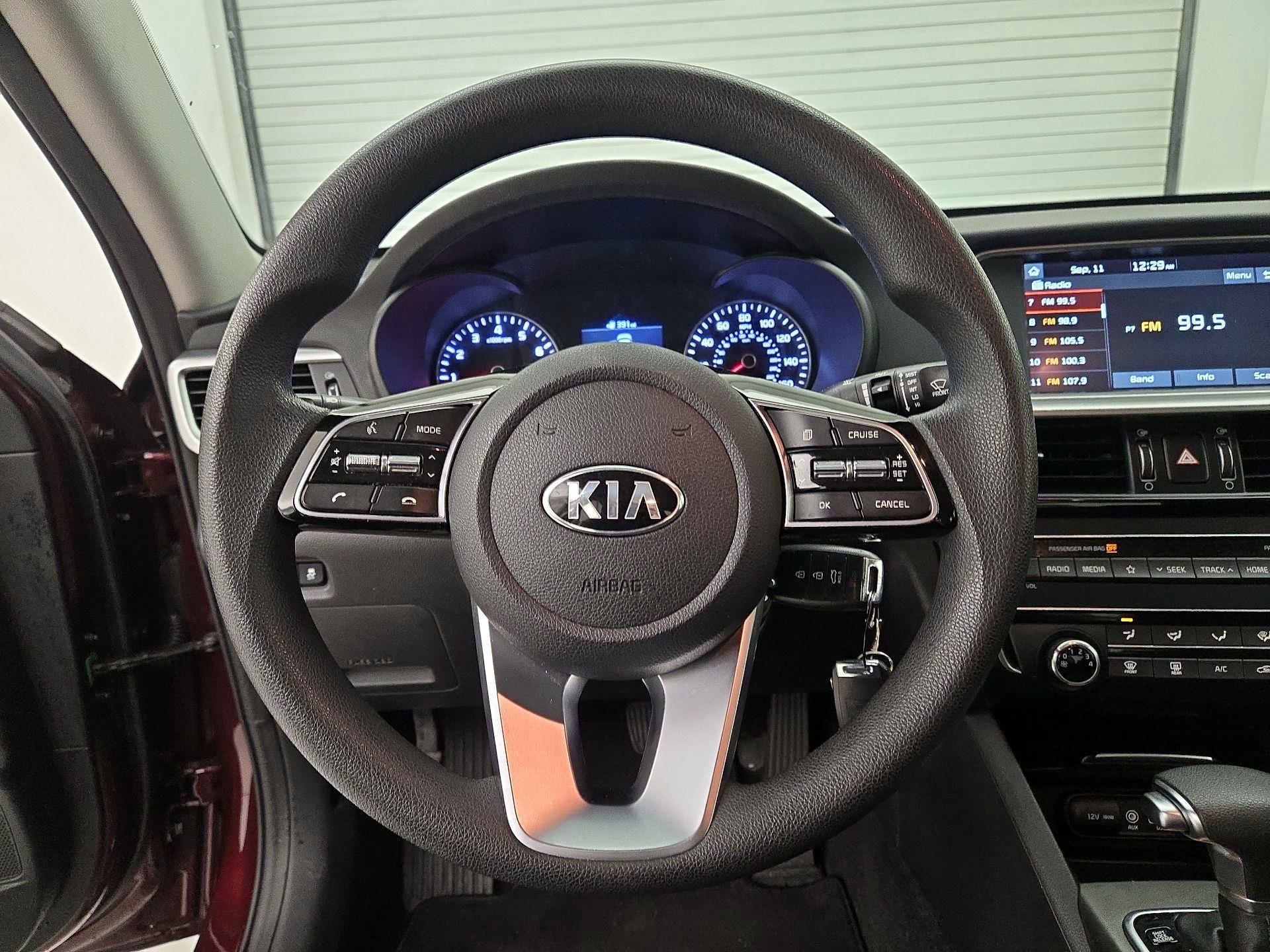 Thumbnail: 2019 Kia Optima - 10