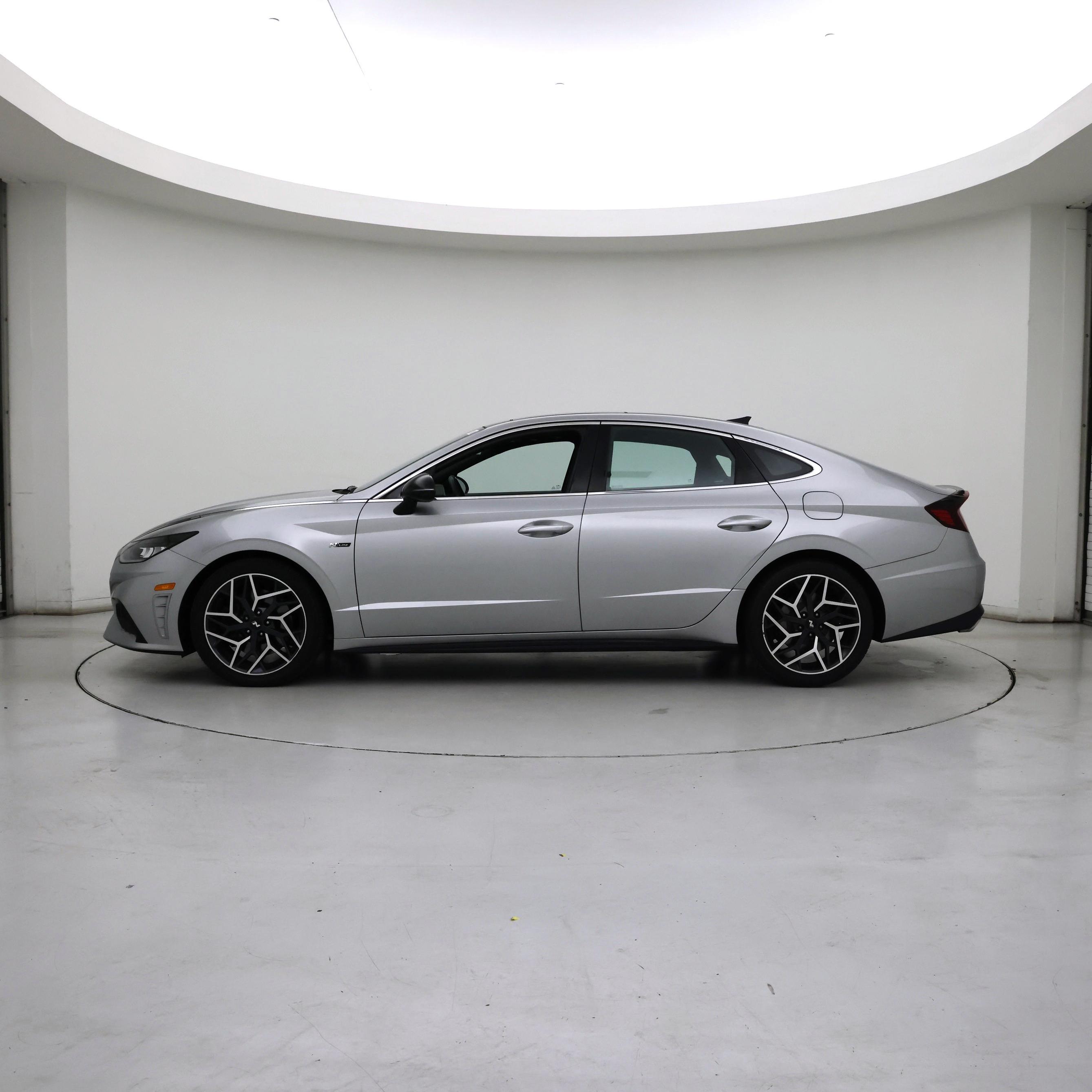 Thumbnail: 2021 Hyundai Sonata - 3