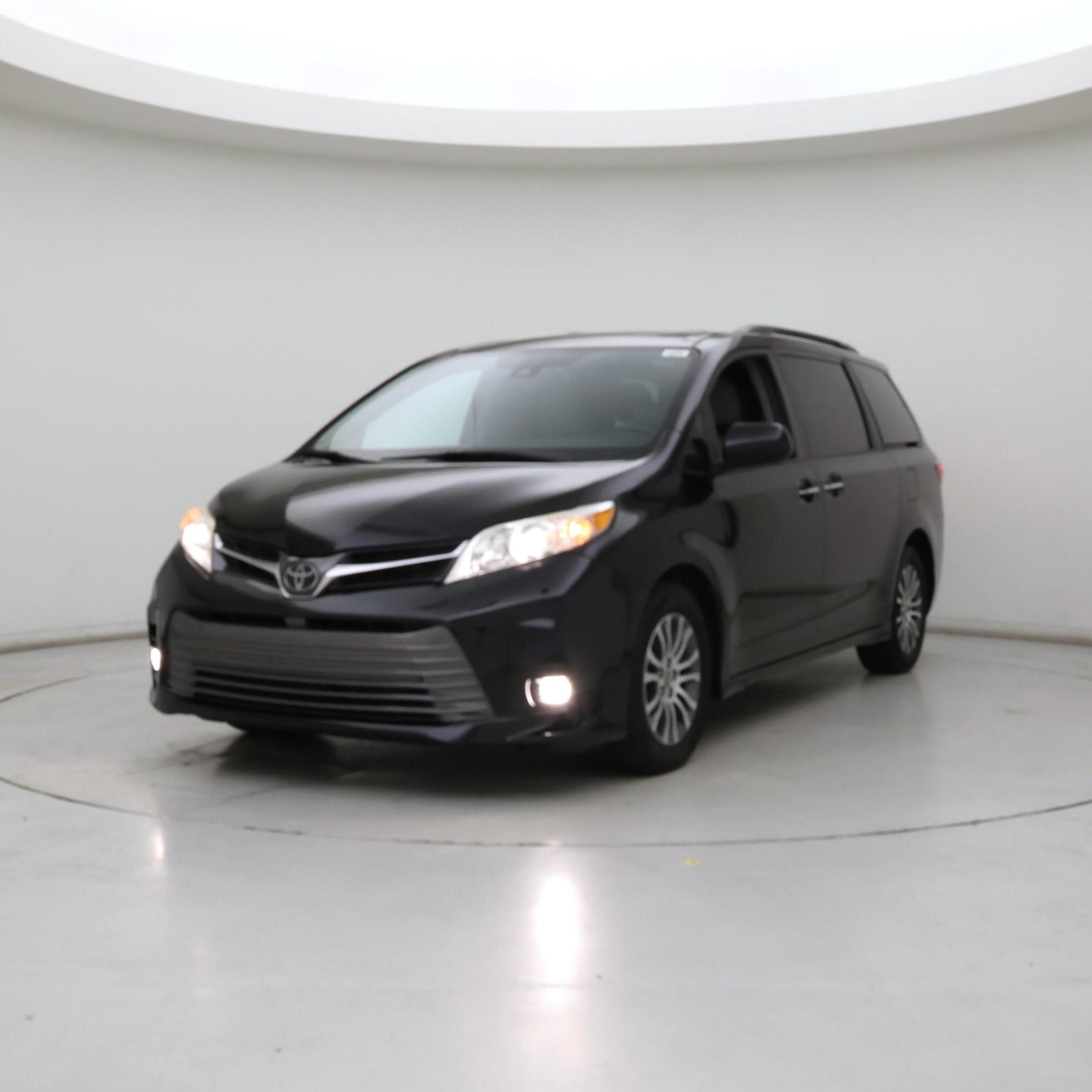 Thumbnail: 2020 Toyota Sienna - 4