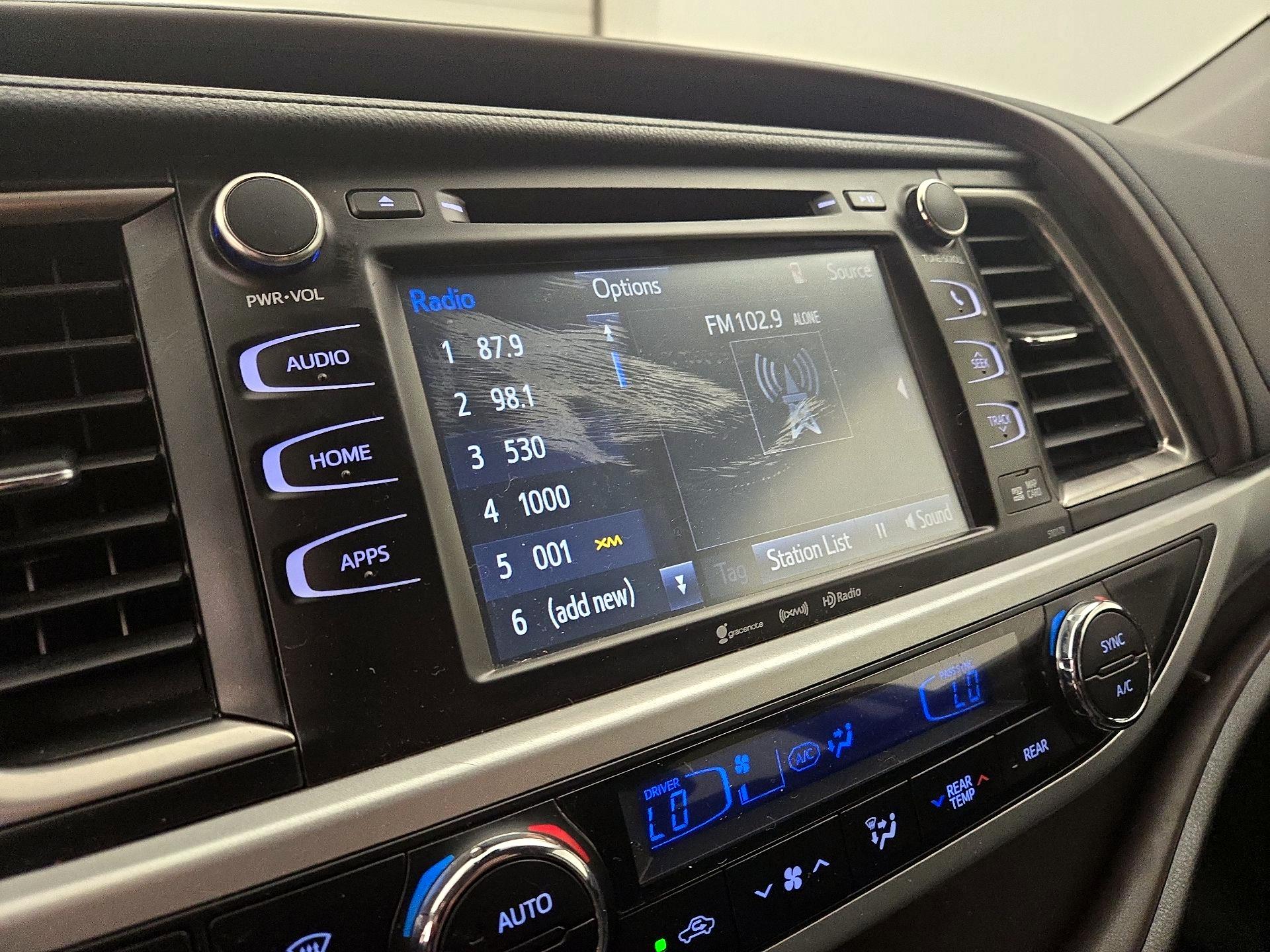 Thumbnail: 2017 Toyota Highlander - 15