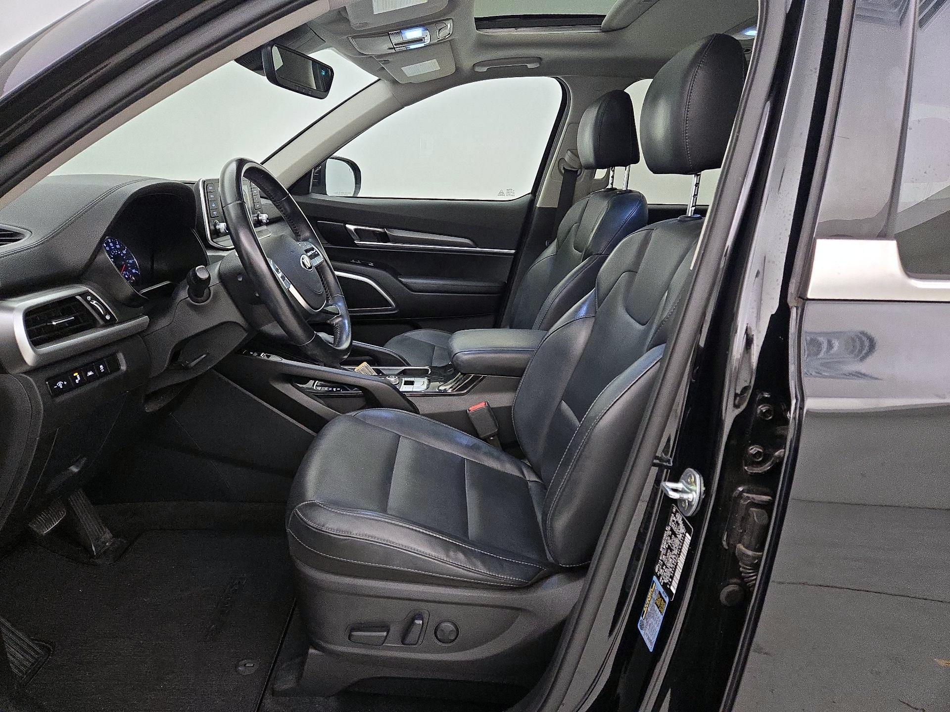 Thumbnail: 2020 Kia Telluride - 11