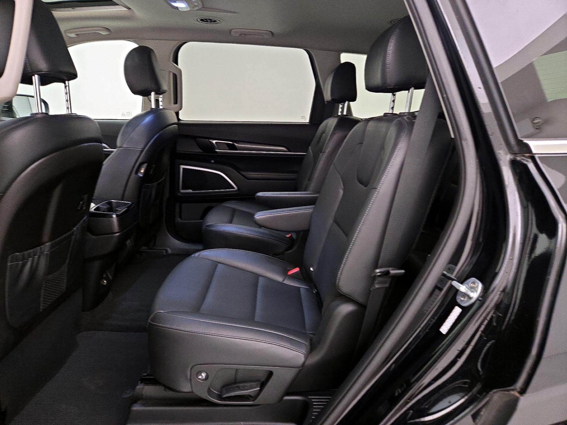 Thumbnail: 2020 Kia Telluride - 20