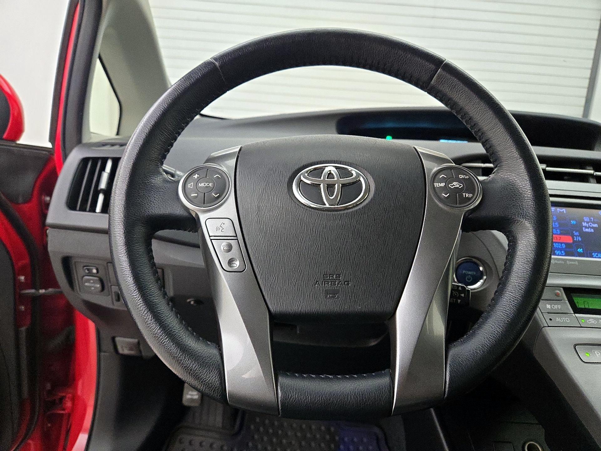 Thumbnail: 2015 Toyota Prius - 10