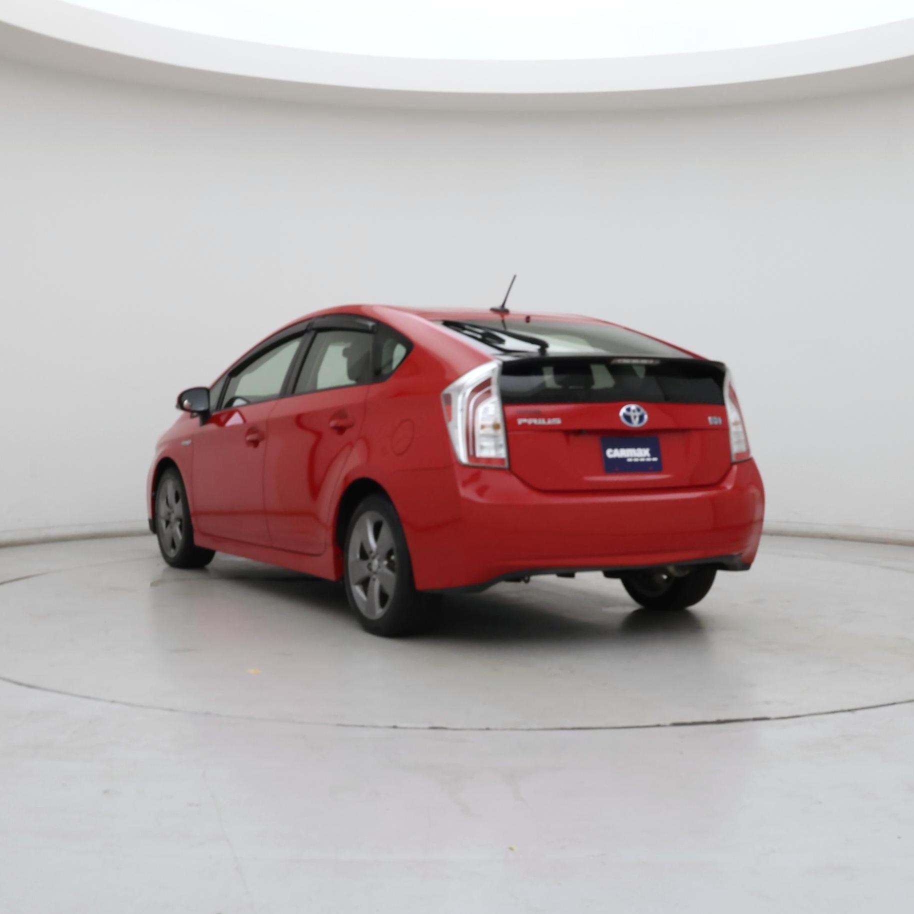 Thumbnail: 2015 Toyota Prius - 2