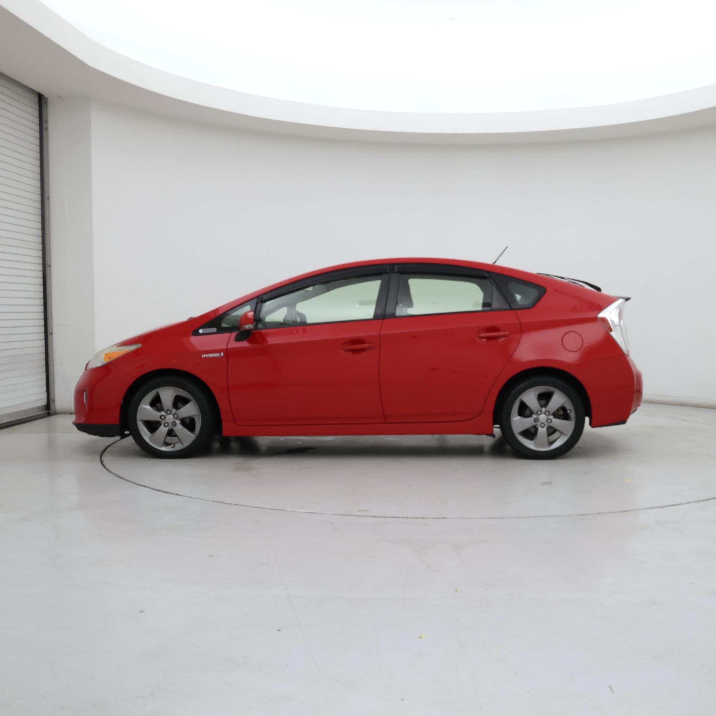 Thumbnail: 2015 Toyota Prius - 3